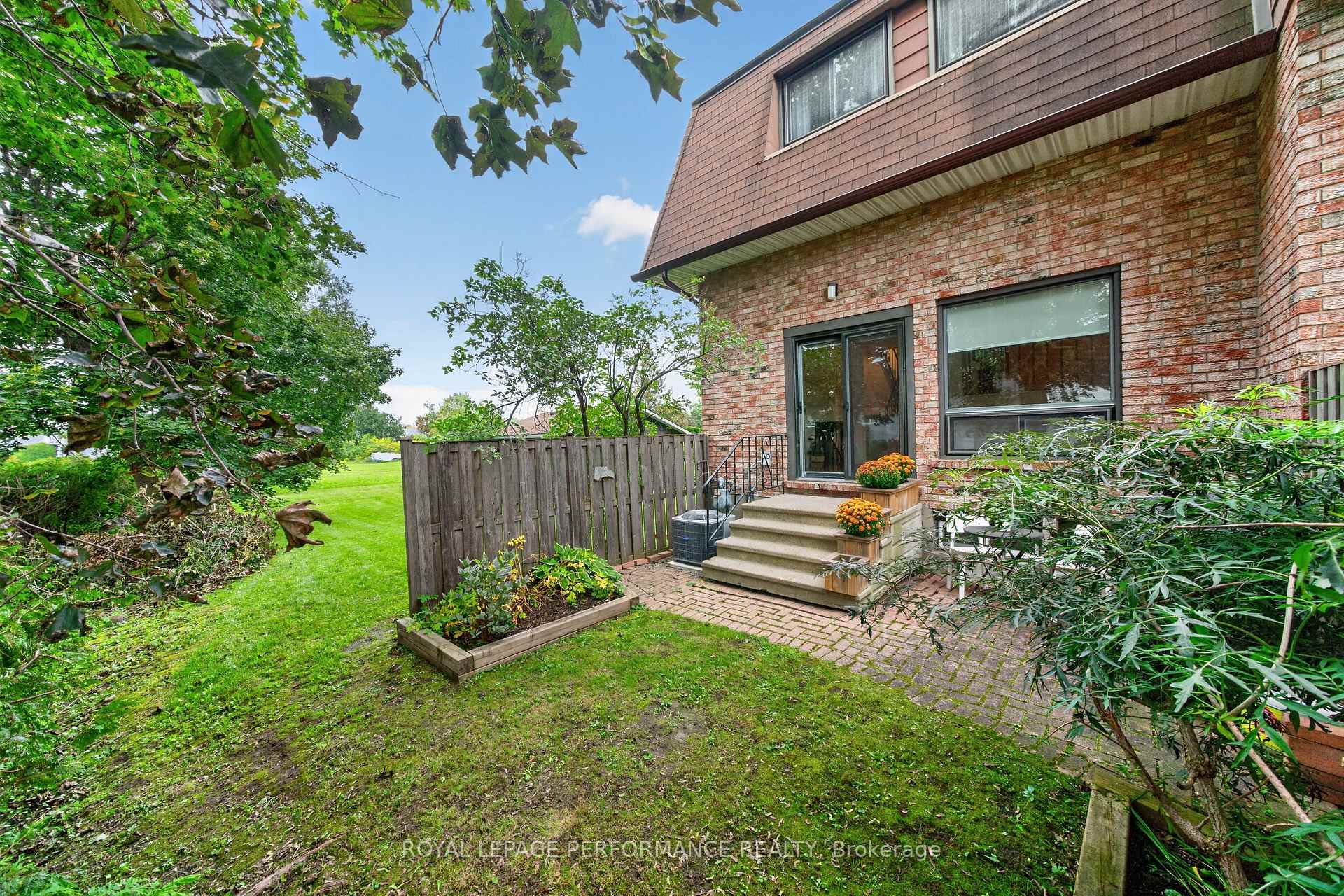 Photo 38 of Unit 23, 2 Bertona Street, Ottawa, Manordale — HOMEH