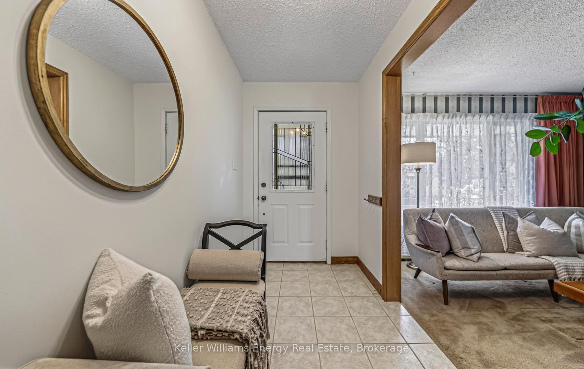 Photo 15 of 460 Labrador Drive, Oshawa, Donevan — HOMEH