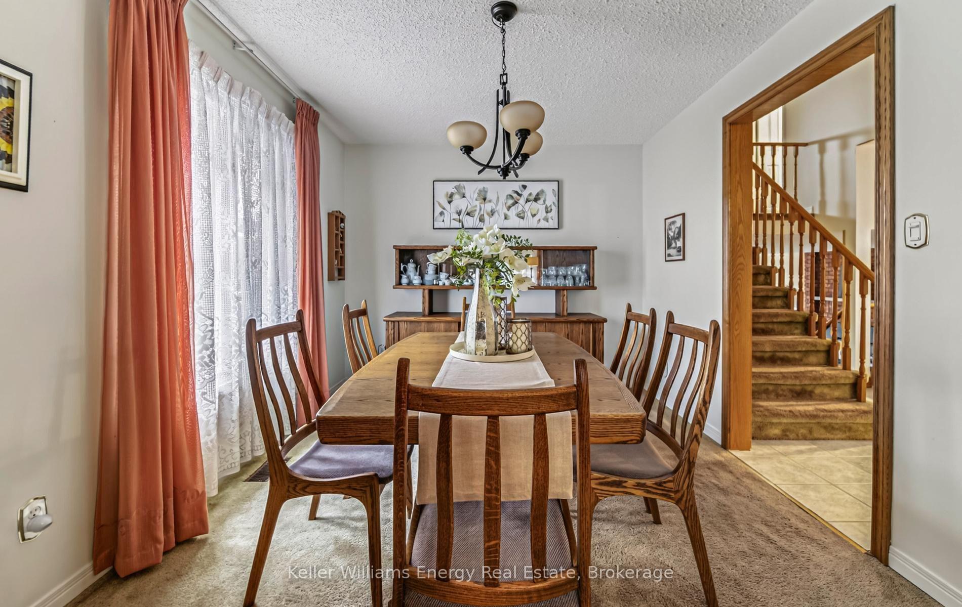 Photo 20 of 460 Labrador Drive, Oshawa, Donevan — HOMEH