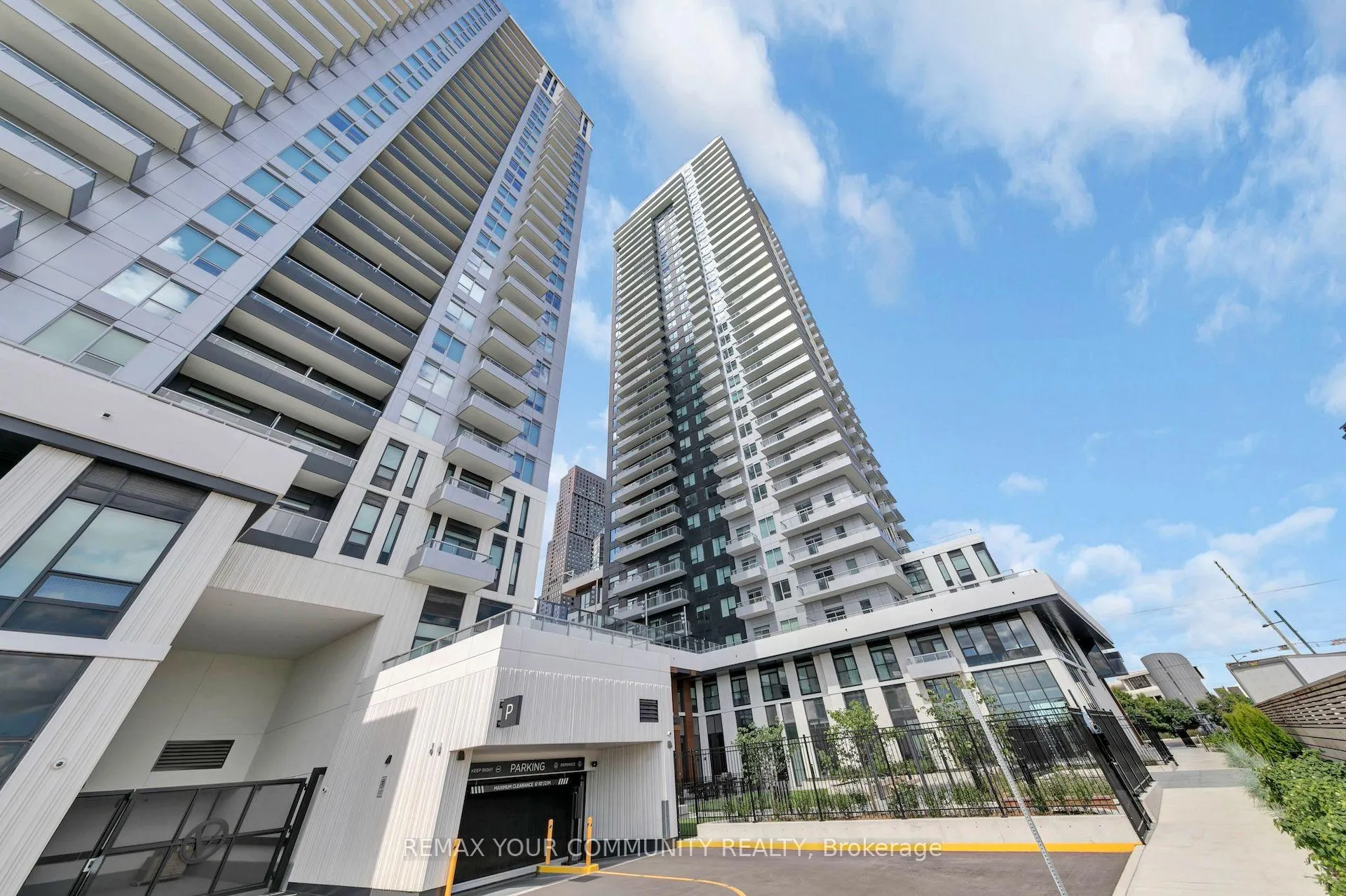 Photo 2 of Unit 1504, 5 Meadowdale Road, Vaughan, Vaughan Corporate Centre — HOMEH