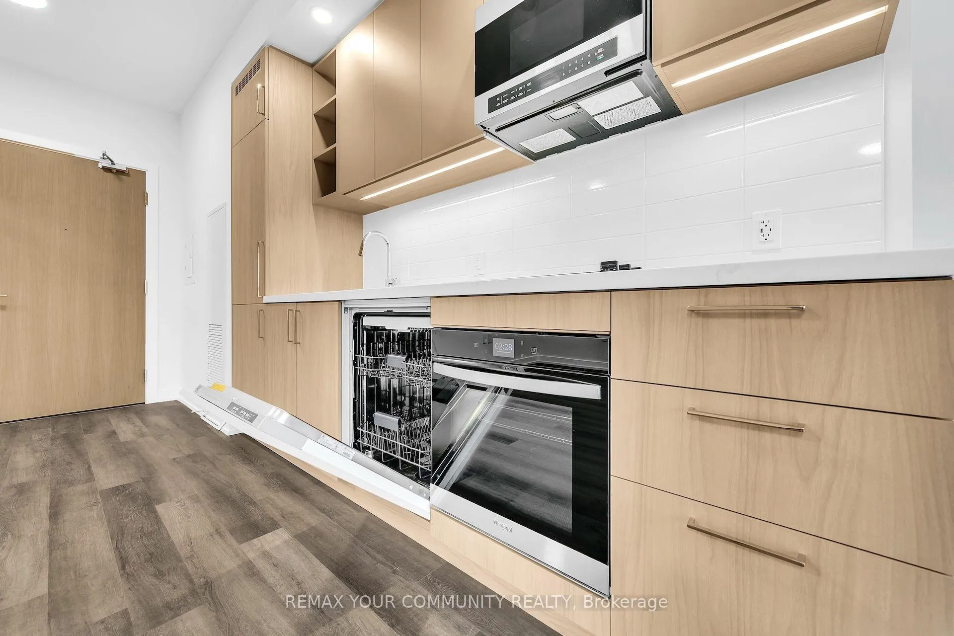 Photo 8 of Unit 1504, 5 Meadowdale Road, Vaughan, Vaughan Corporate Centre — HOMEH