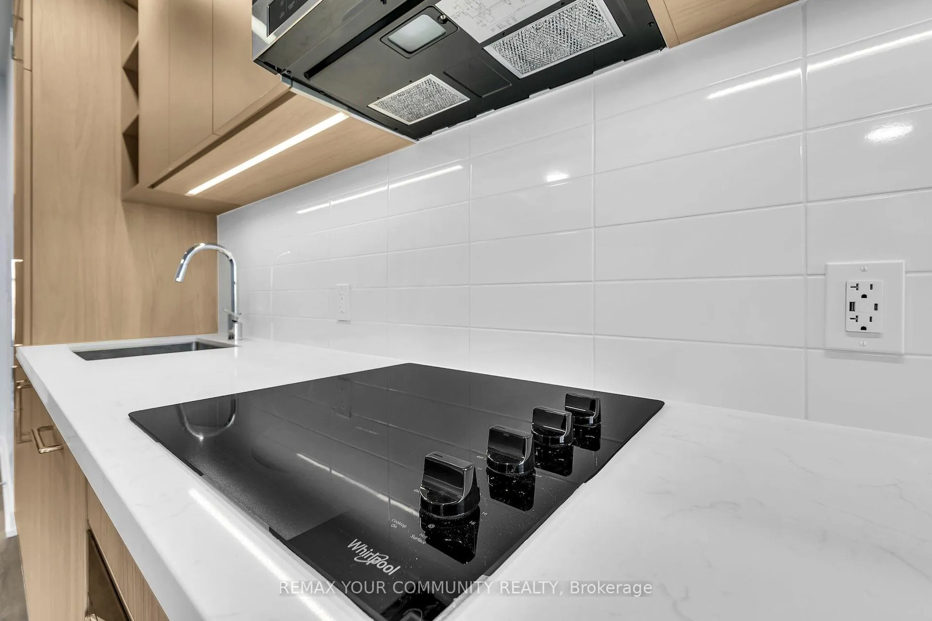 Photo 10 of Unit 1504, 5 Meadowdale Road, Vaughan, Vaughan Corporate Centre — HOMEH
