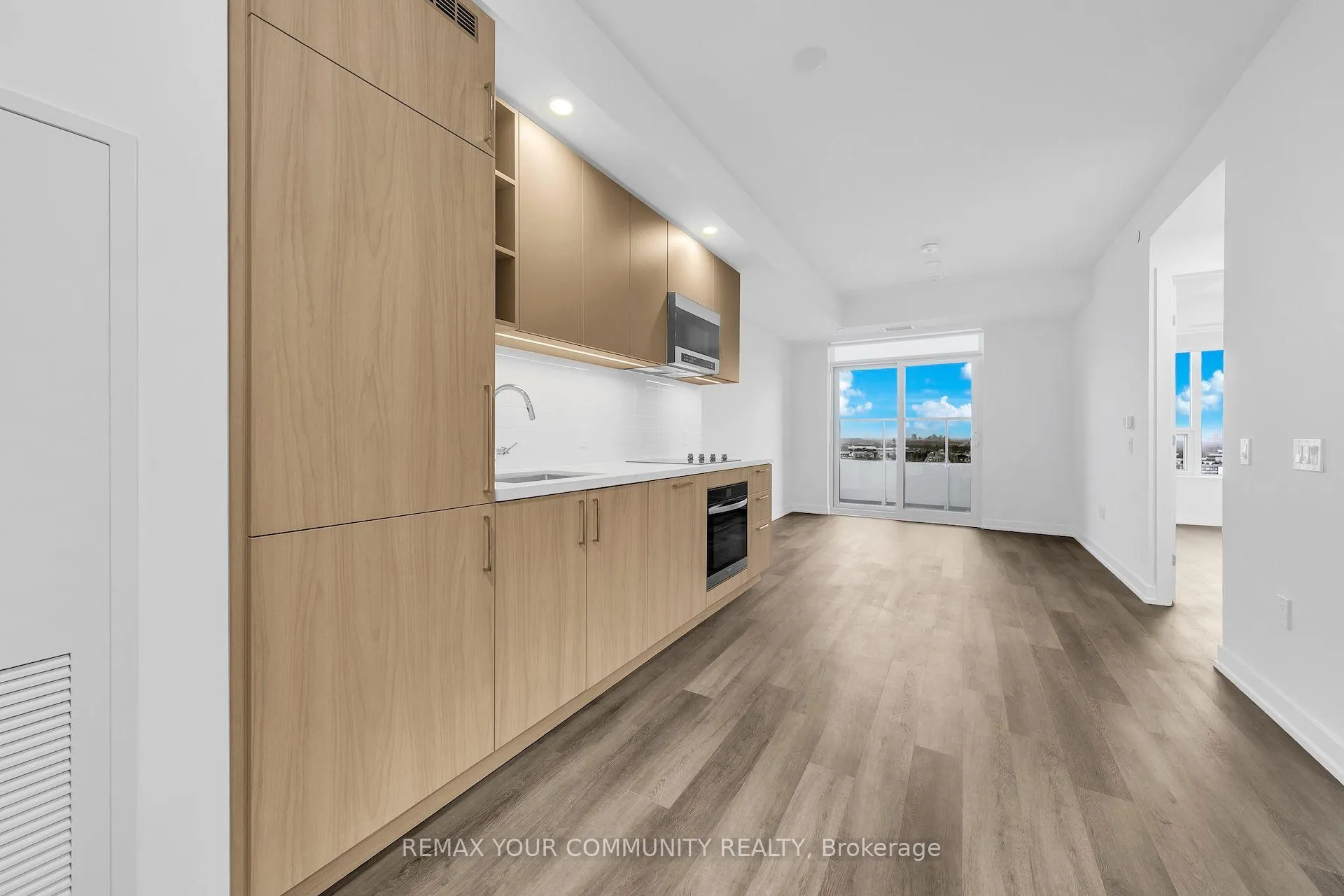 Photo 11 of Unit 1504, 5 Meadowdale Road, Vaughan, Vaughan Corporate Centre — HOMEH