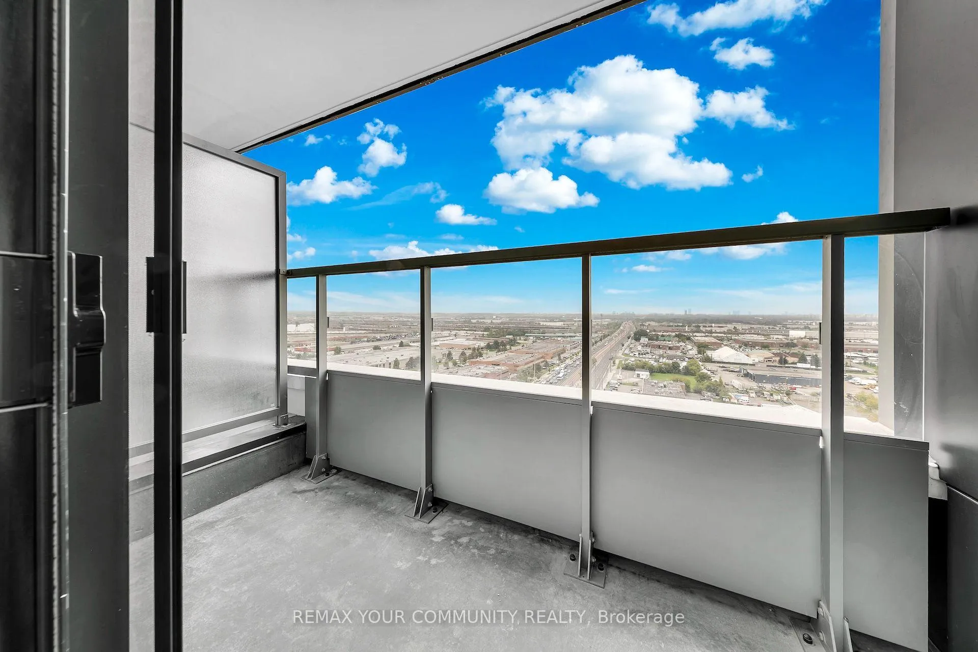 Photo 21 of Unit 1504, 5 Meadowdale Road, Vaughan, Vaughan Corporate Centre — HOMEH