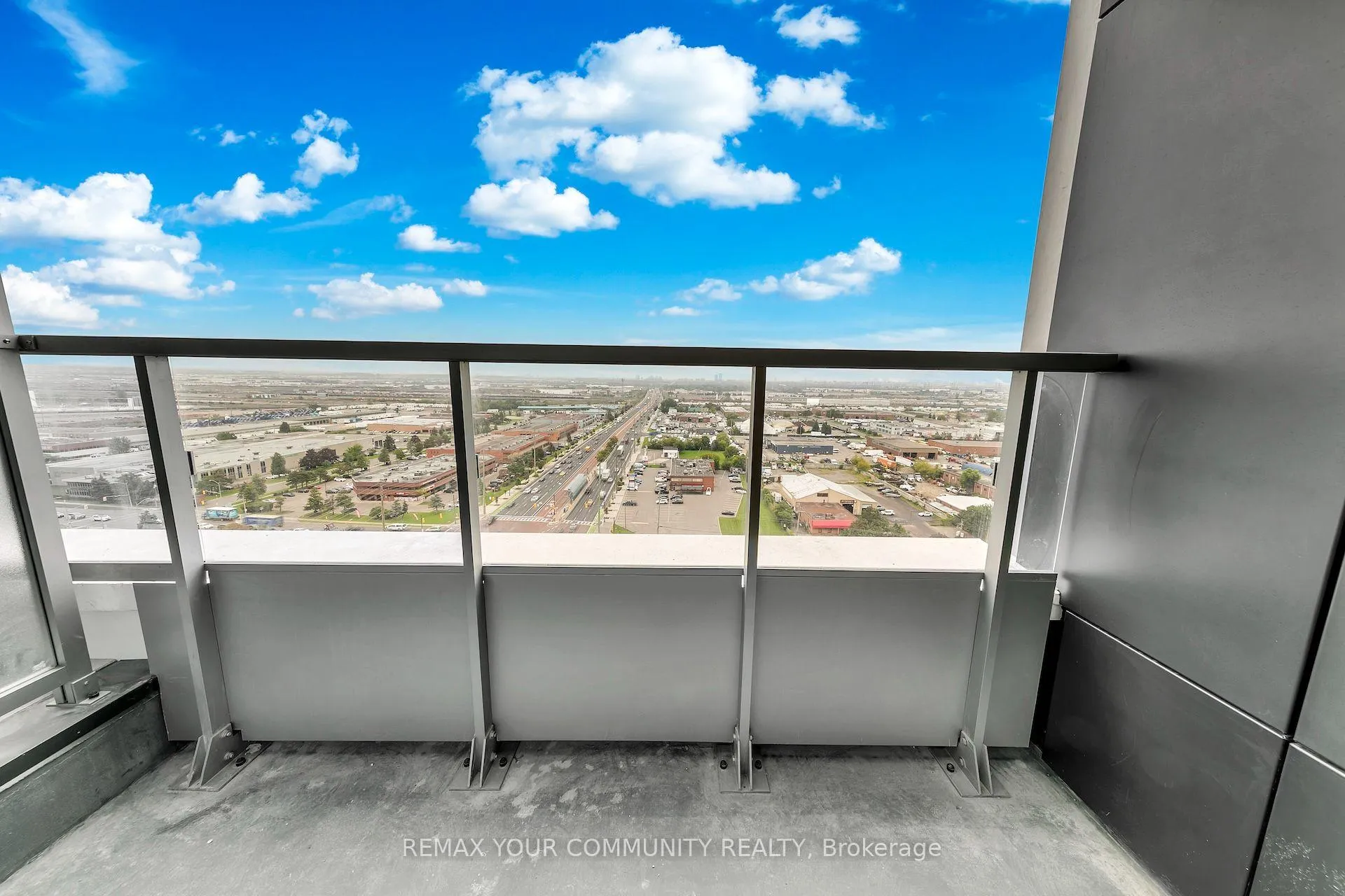 Photo 22 of Unit 1504, 5 Meadowdale Road, Vaughan, Vaughan Corporate Centre — HOMEH