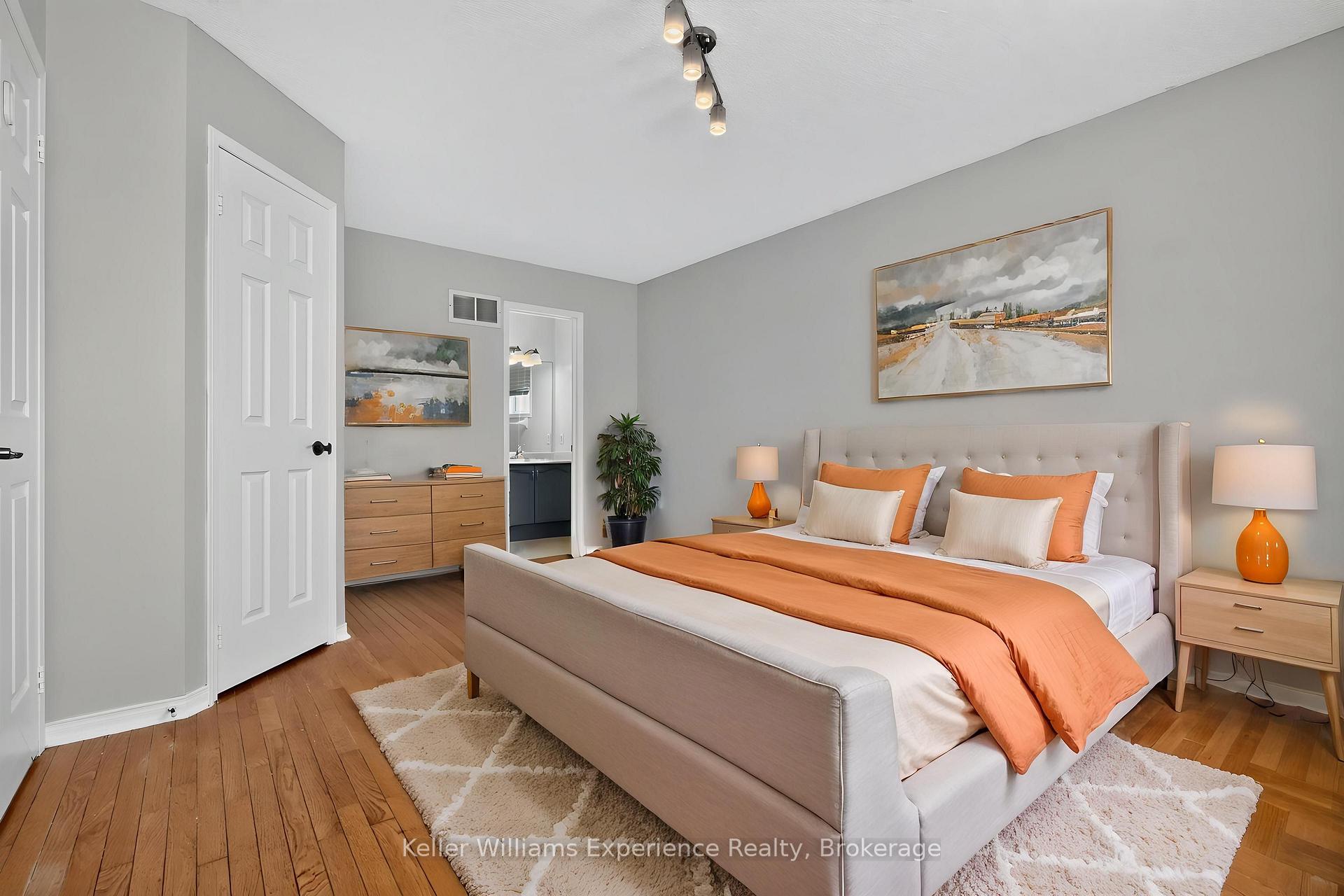 Photo 17 of 7 Golds Crescent, Barrie, Holly — HOMEH
