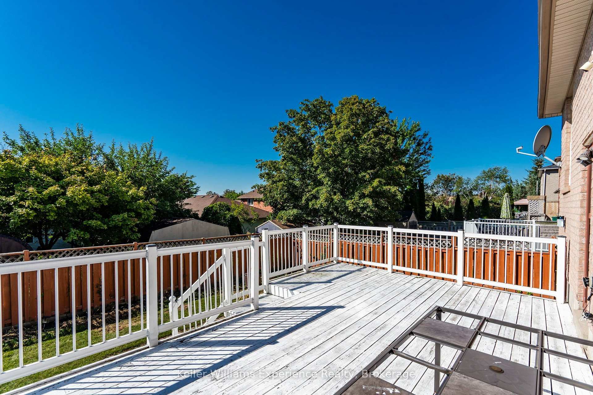 Photo 35 of 7 Golds Crescent, Barrie, Holly — HOMEH