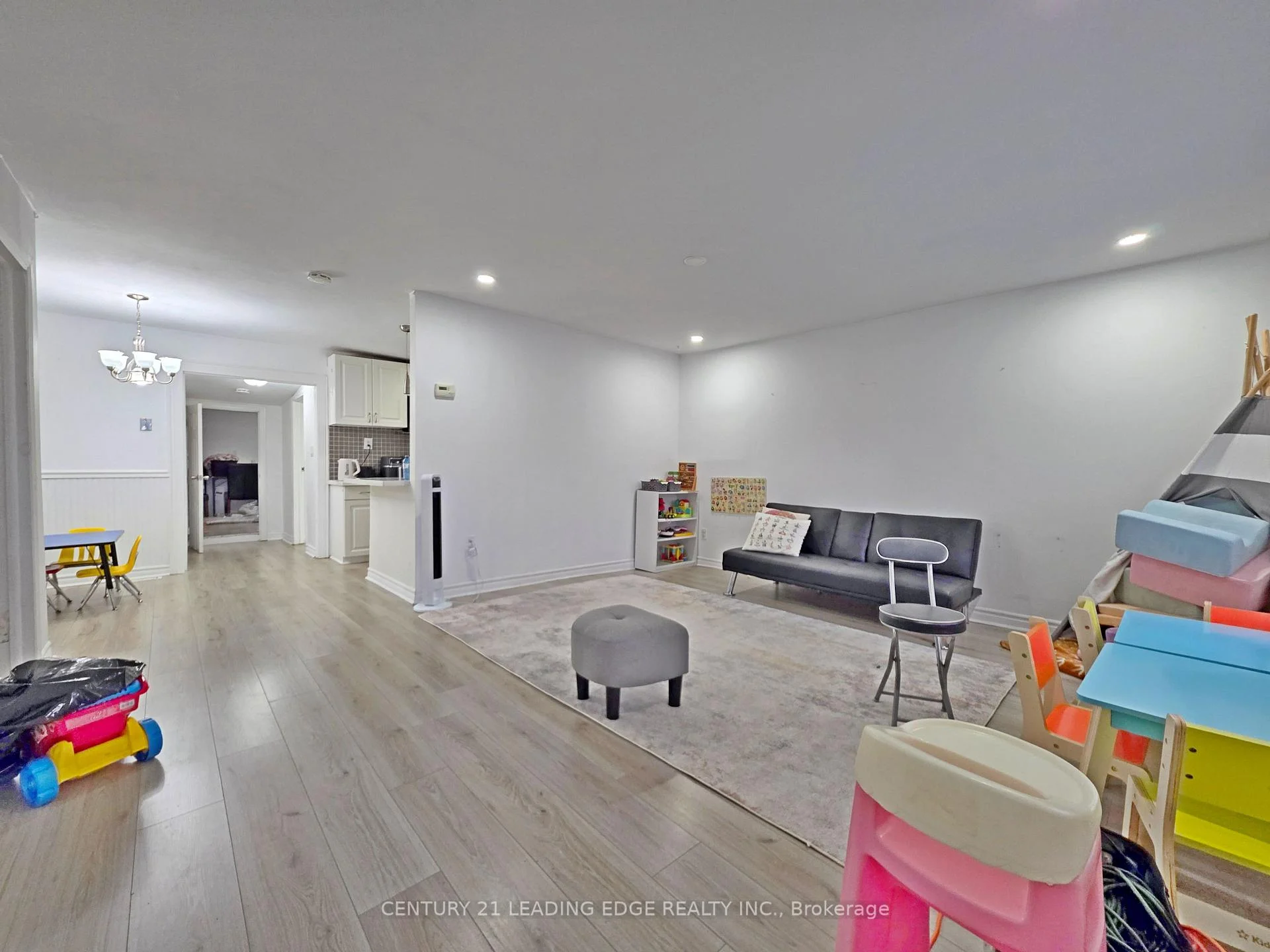Photo 9 of 278 Pasadena Drive, Georgina, Keswick South — HOMEH