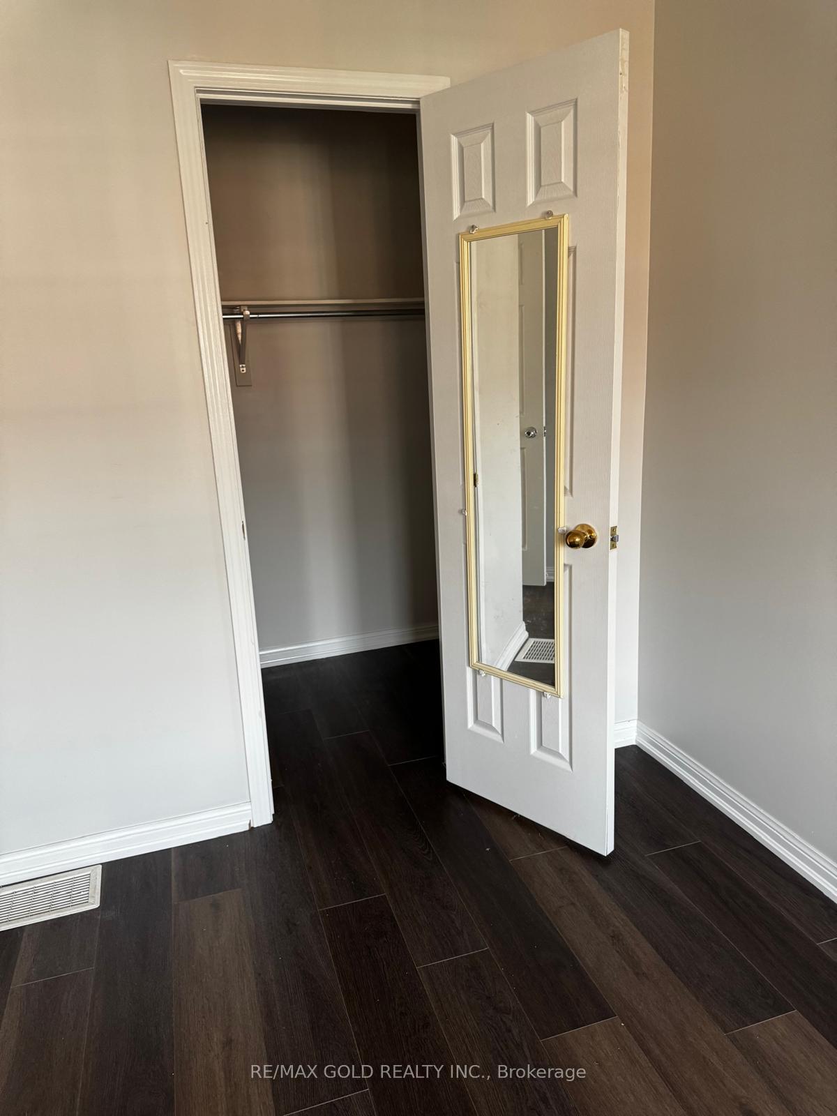 Photo 16 of 271 Richvale Drive S, Brampton, Heart Lake East — HOMEH