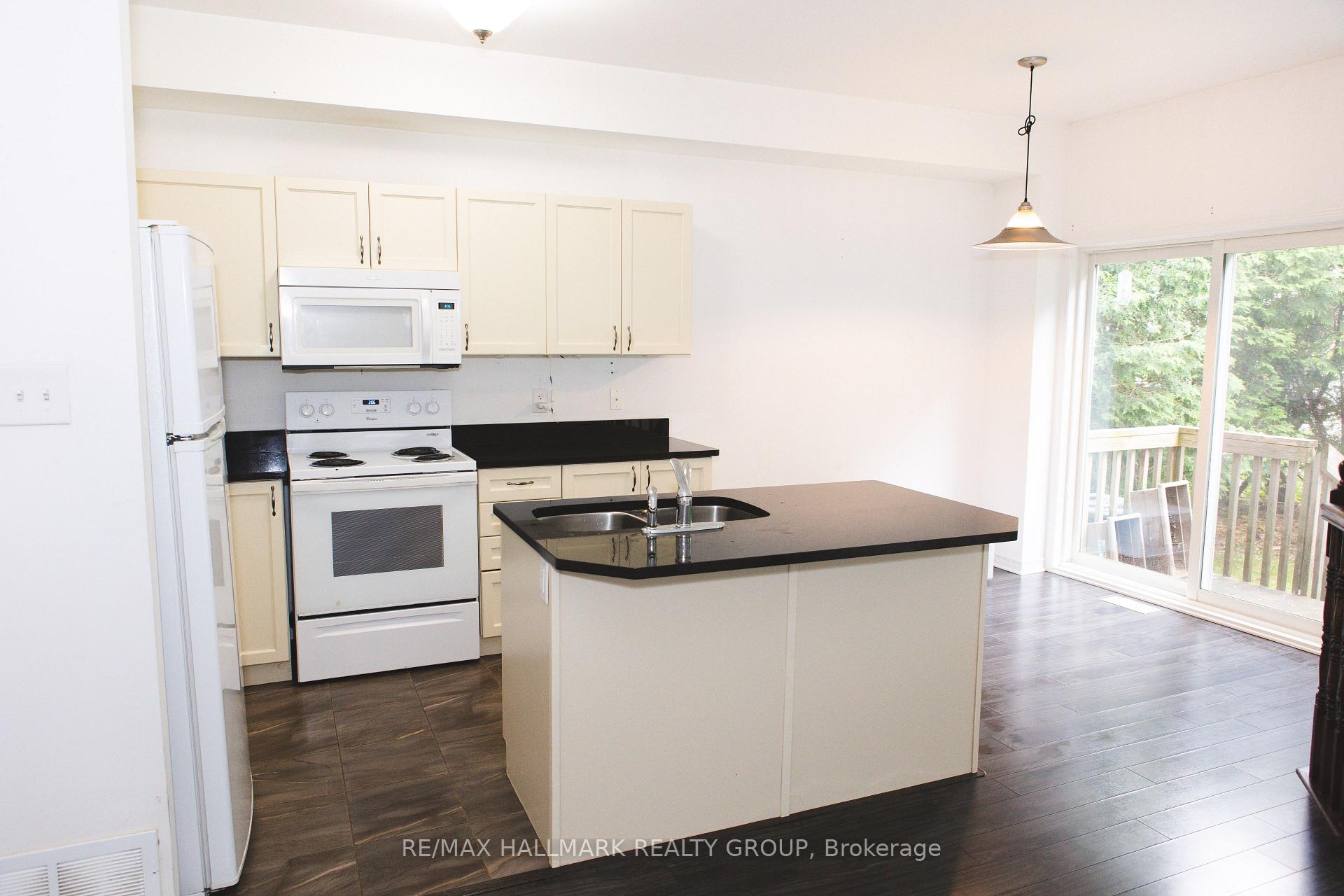 Photo 6 of 74 Dundalk Private, Ottawa, Barrhaven - Stonebridge — HOMEH