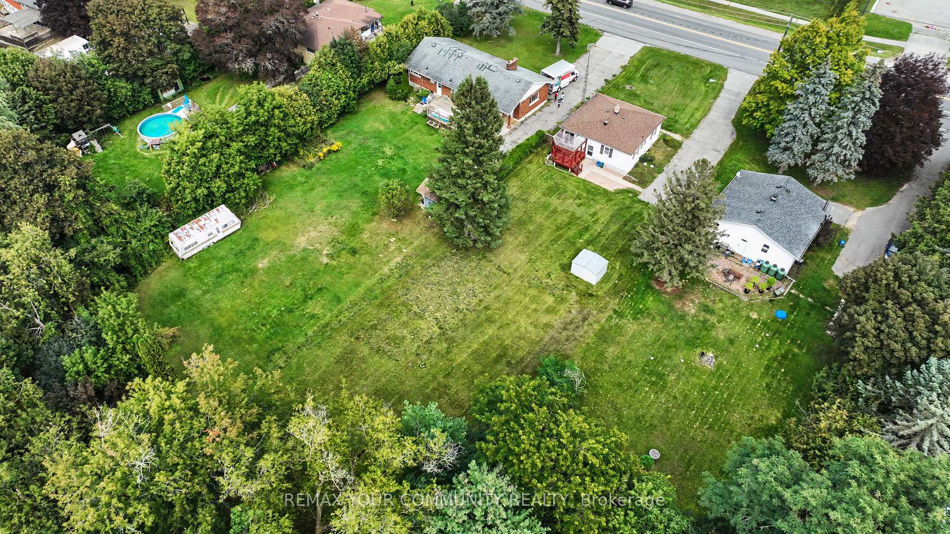 Photo 3 of 4690 Baldwin Street S, Whitby, Taunton North — HOMEH