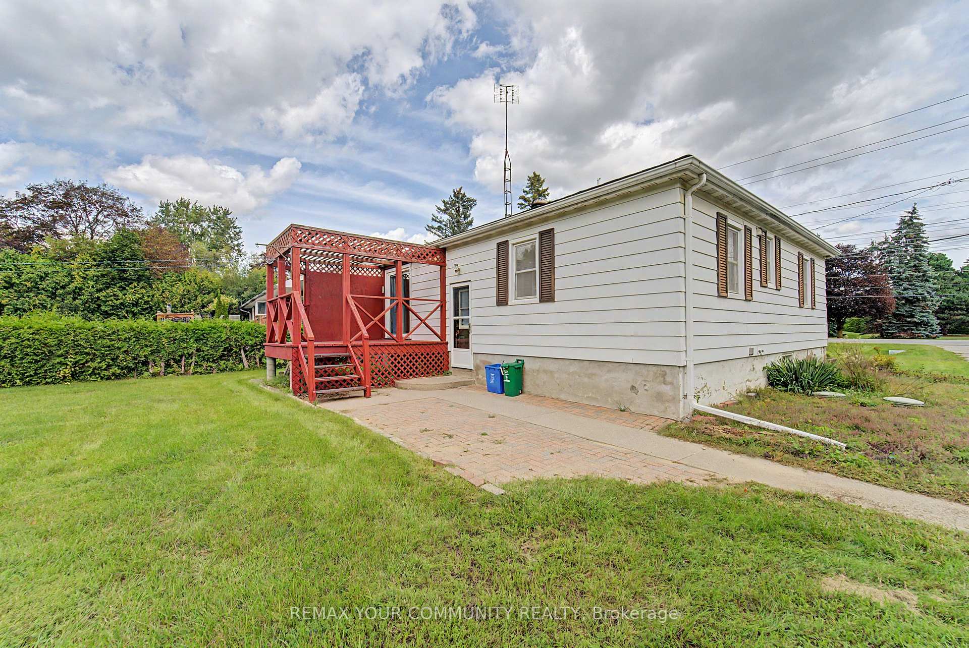Photo 2 of 4690 Baldwin Street S, Whitby, Taunton North — HOMEH