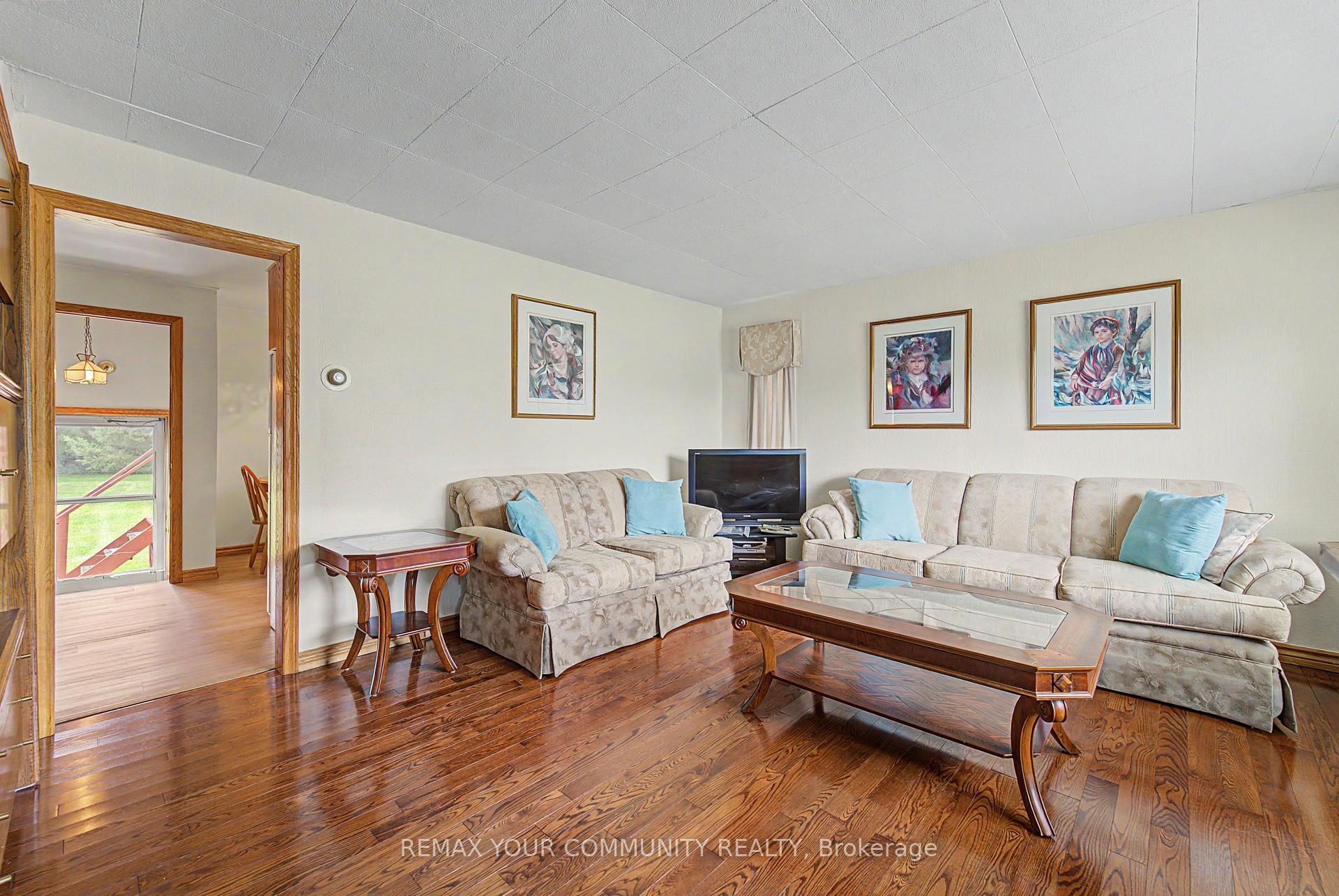 Photo 6 of 4690 Baldwin Street S, Whitby, Taunton North — HOMEH