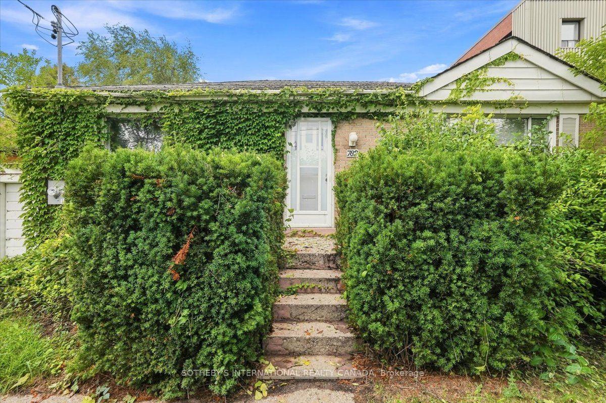 Front of 782 Marlee Avenue