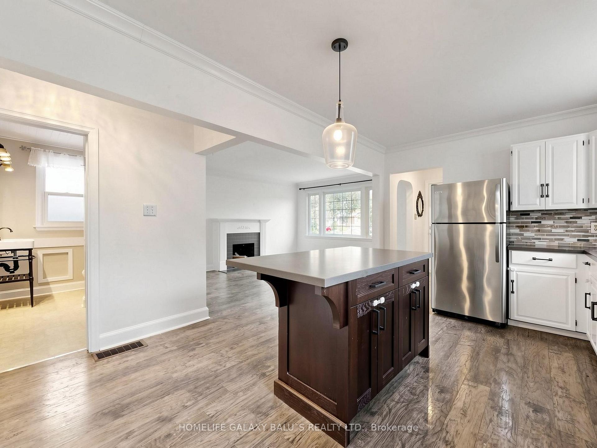 Photo 11 of 136 Central Park Boulevard N, Oshawa, O'Neill — HOMEH