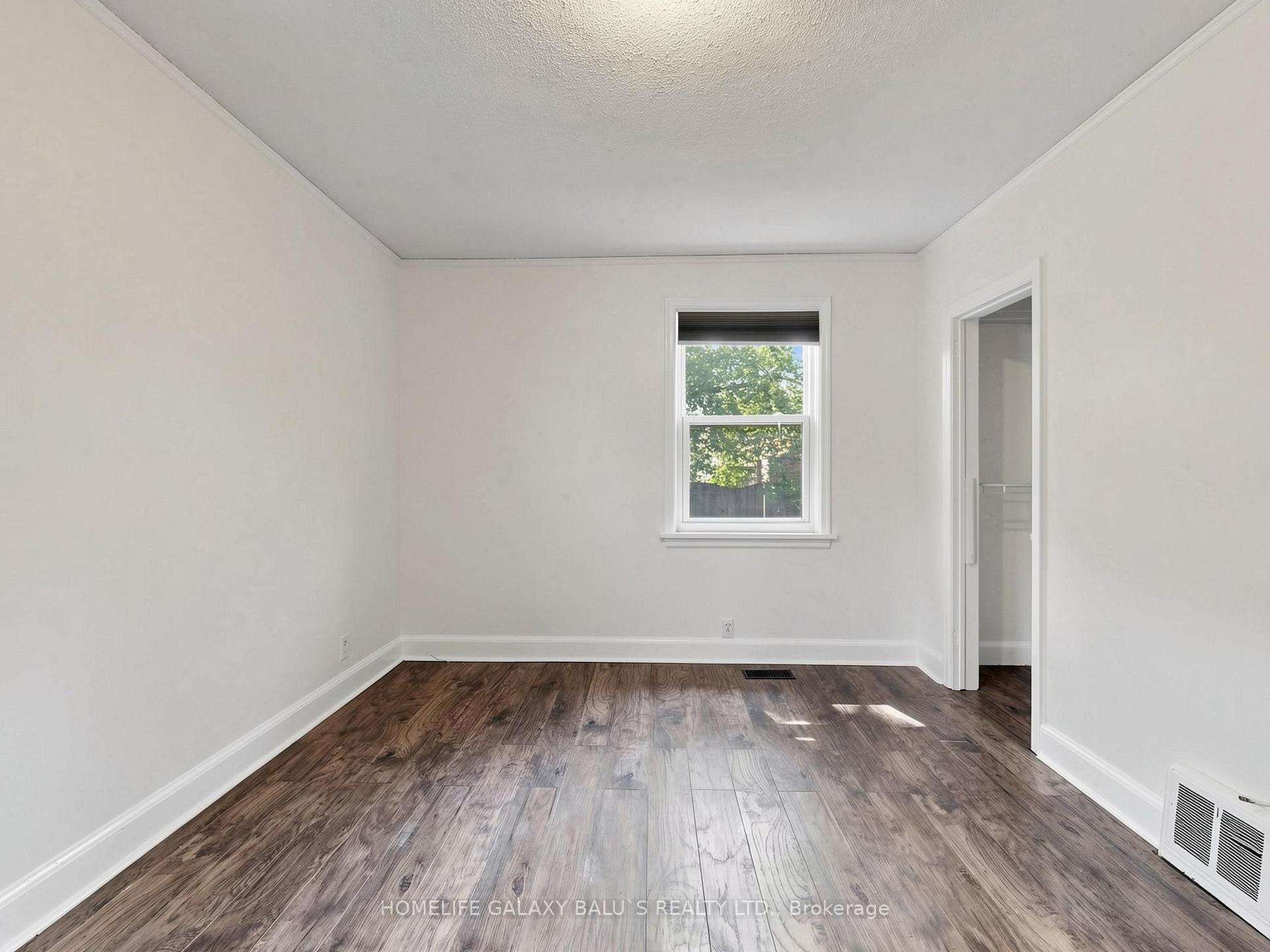 Photo 15 of 136 Central Park Boulevard N, Oshawa, O'Neill — HOMEH