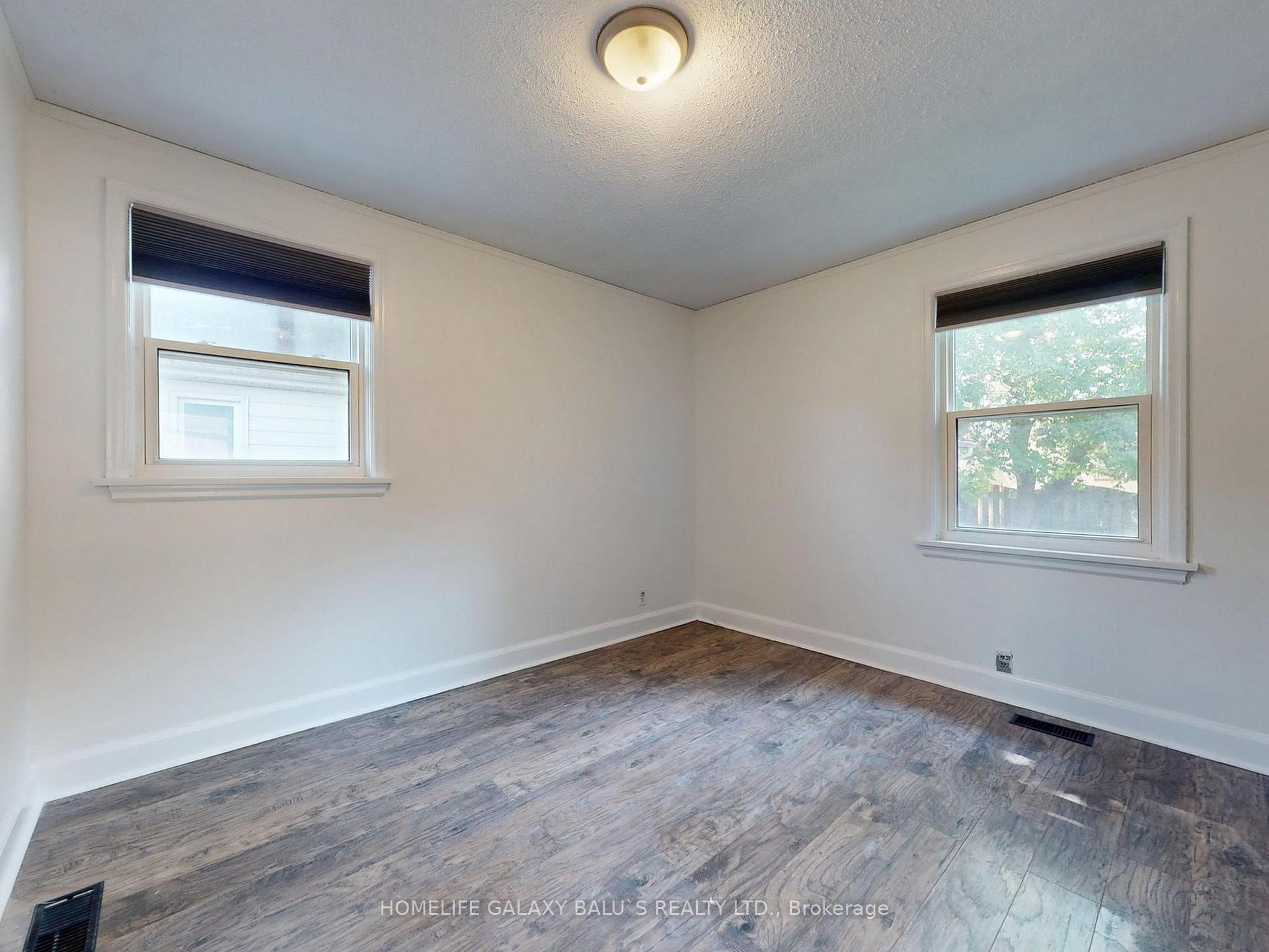 Photo 17 of 136 Central Park Boulevard N, Oshawa, O'Neill — HOMEH