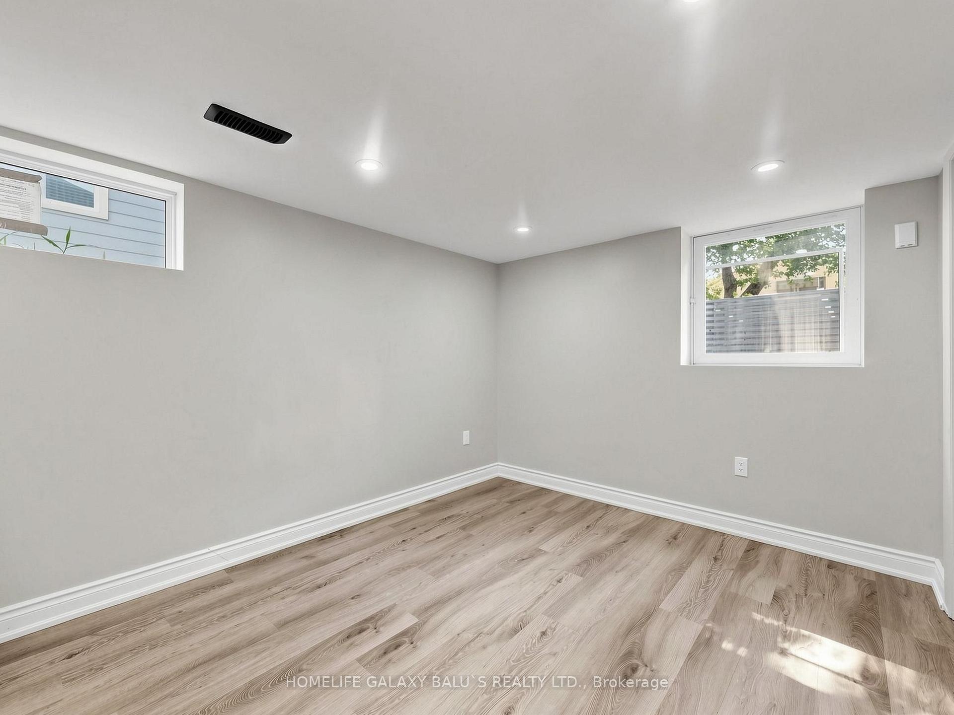 Photo 33 of 136 Central Park Boulevard N, Oshawa, O'Neill — HOMEH