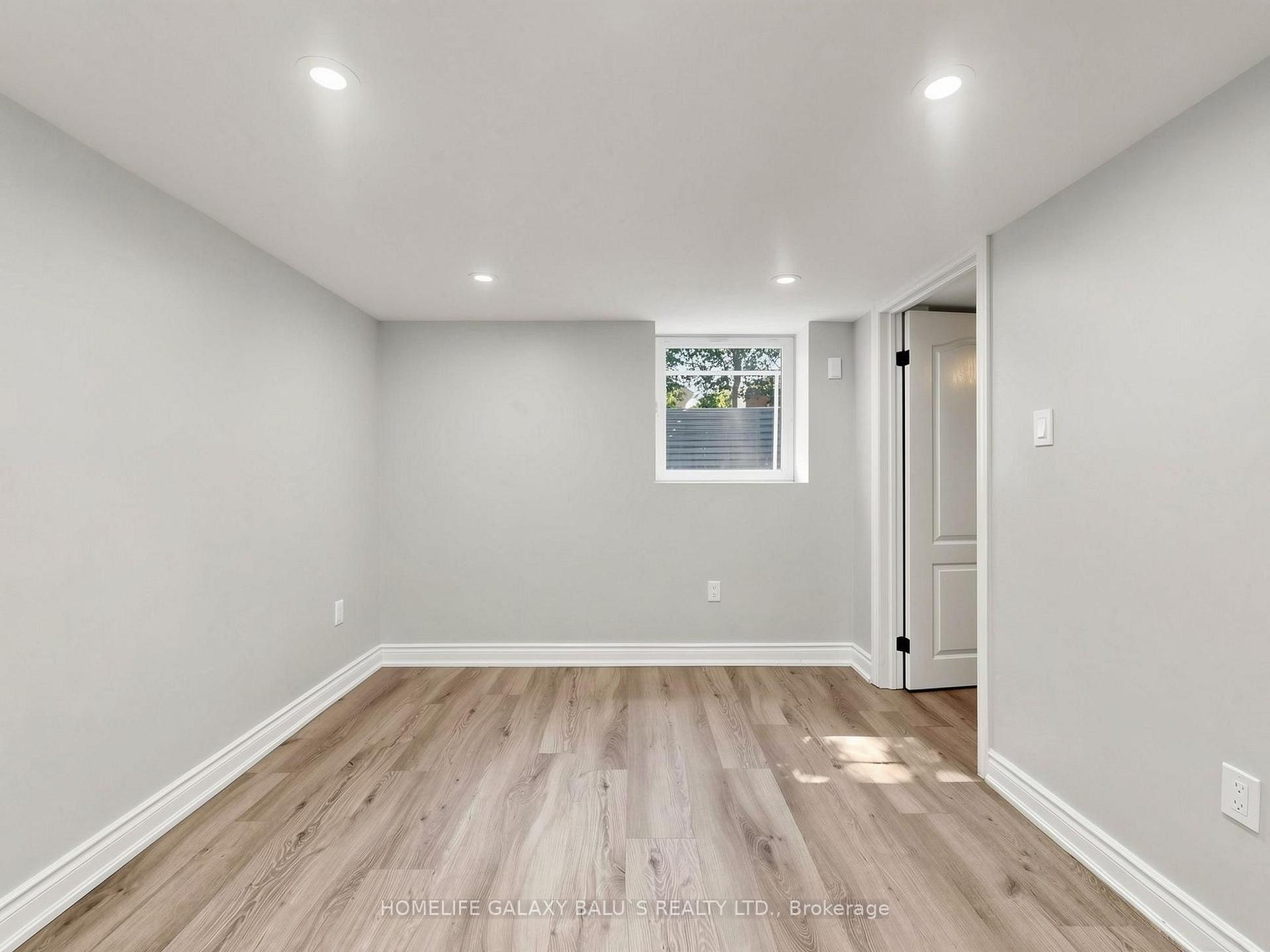Photo 35 of 136 Central Park Boulevard N, Oshawa, O'Neill — HOMEH