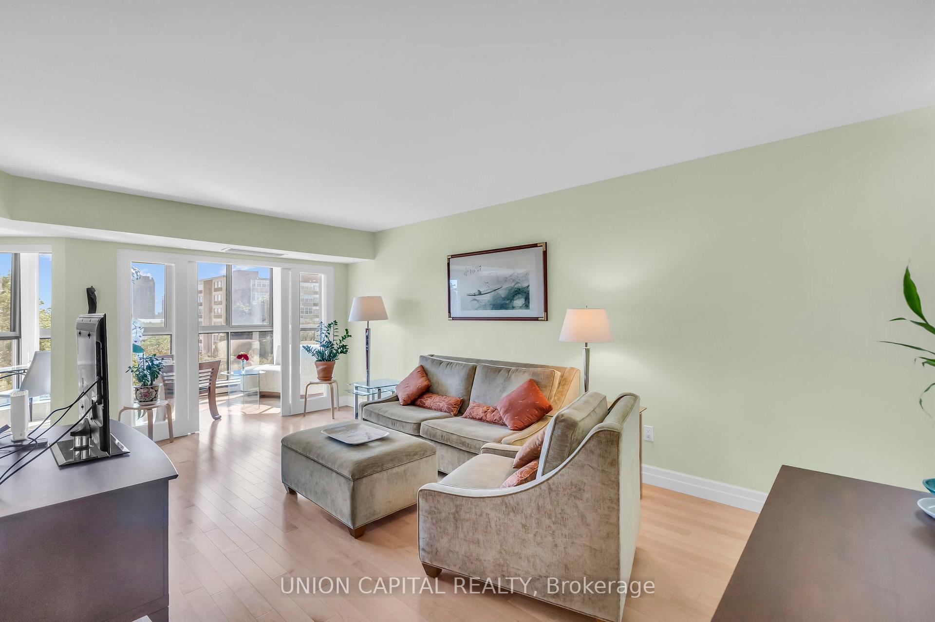 Photo 7 of Unit 502, 265 Westcourt Place, Waterloo, Beechwood — HOMEH