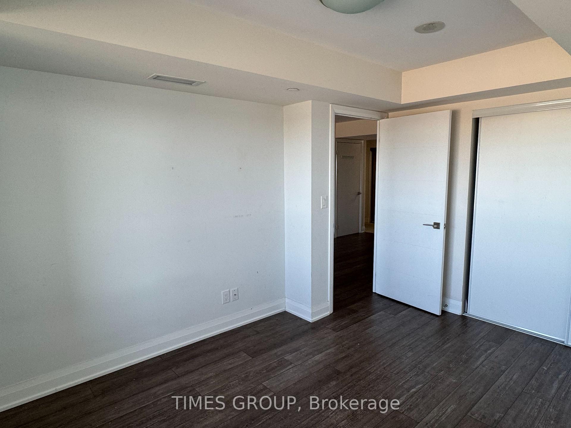 Photo 4 of Unit 1701, 18 Uptown Drive, Markham, Unionville — HOMEH