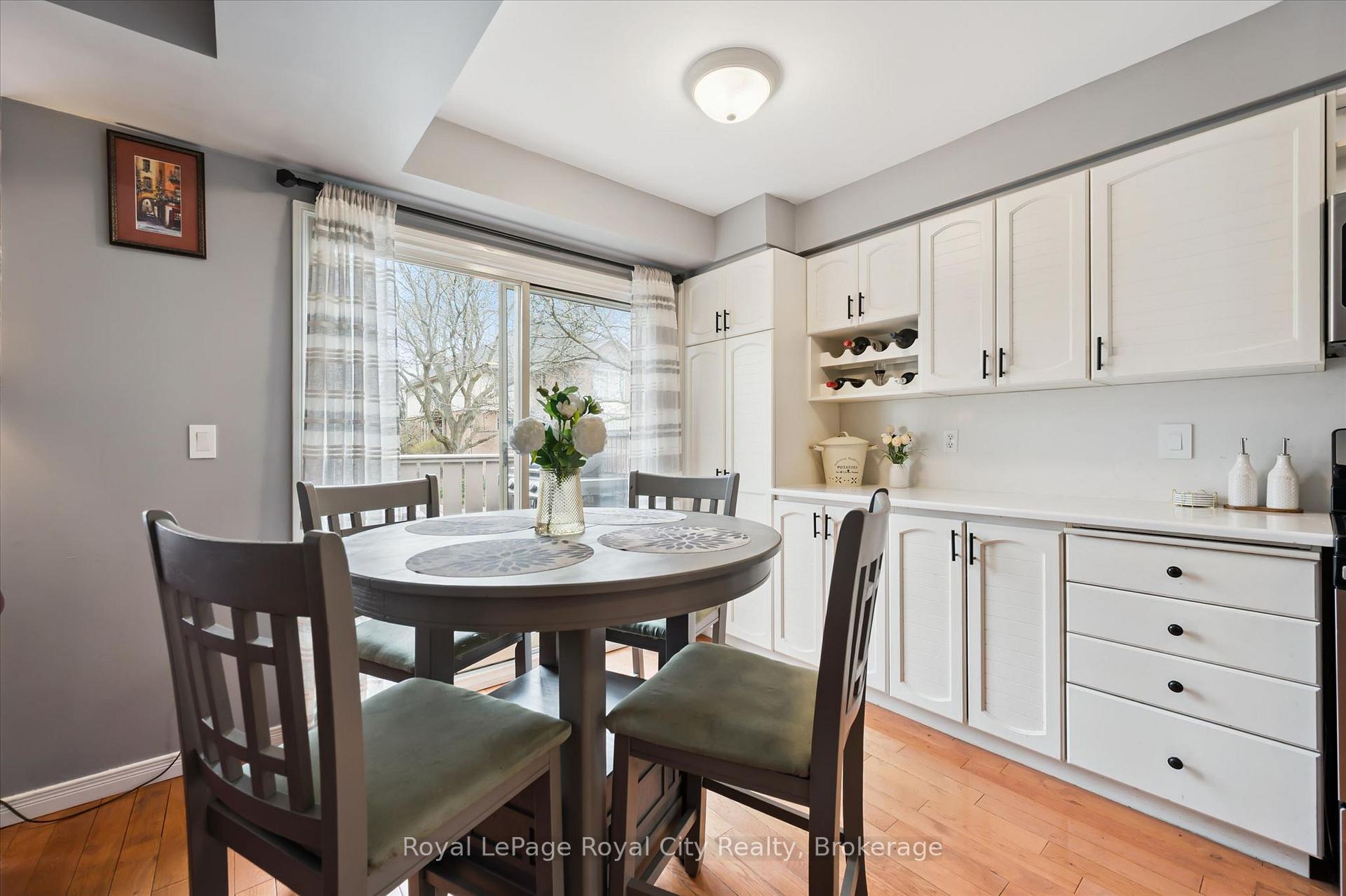 Photo 7 of Unit 25, 941 Gordon Street, Guelph, Kortright West — HOMEH