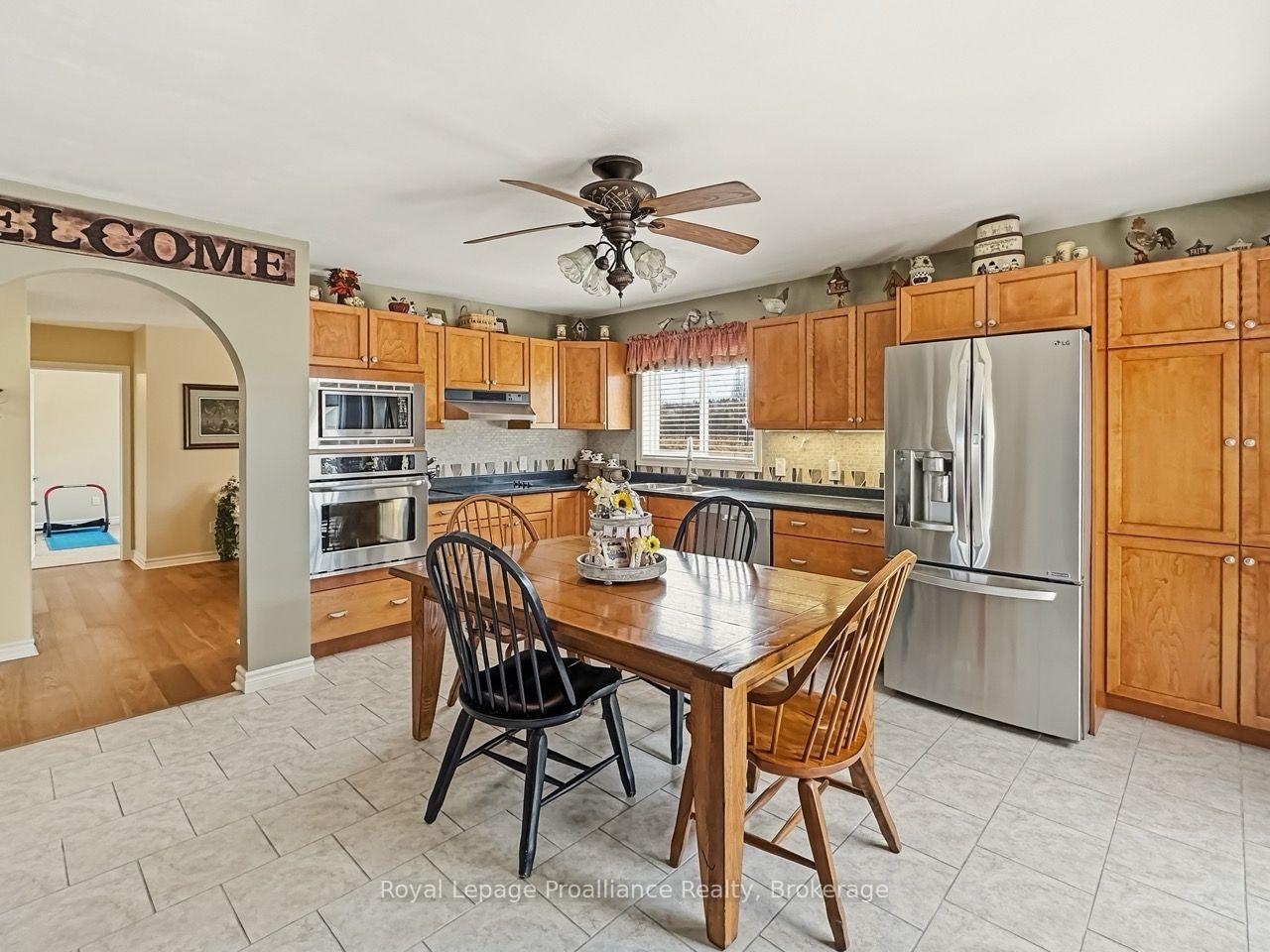 Photo 7 of 305 Valley Road, Prince Edward County, Ameliasburg Ward — HOMEH