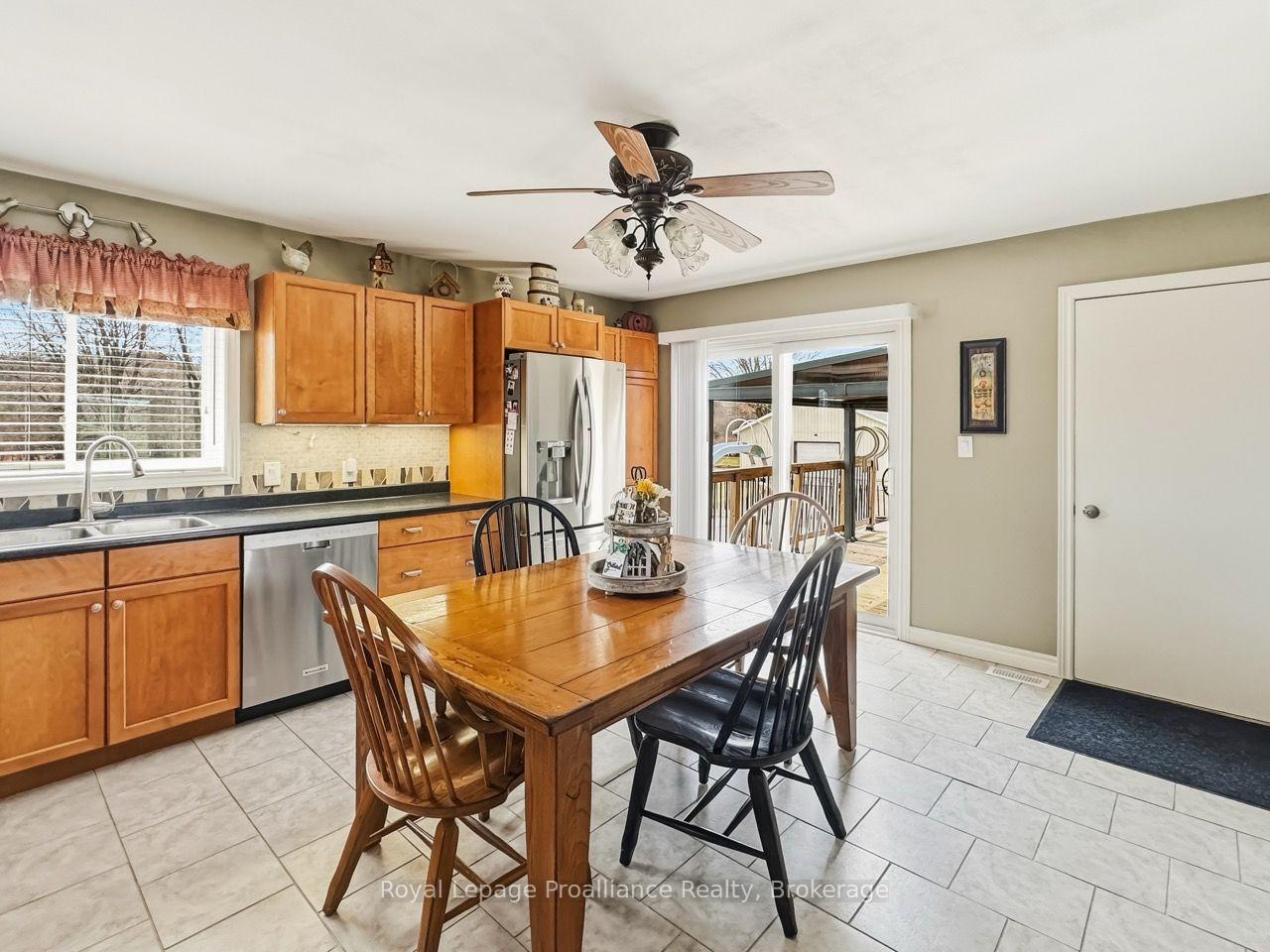 Photo 8 of 305 Valley Road, Prince Edward County, Ameliasburg Ward — HOMEH