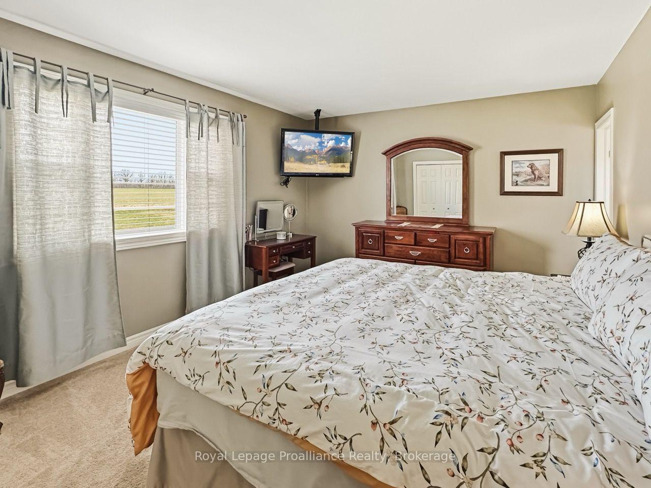 Photo 18 of 305 Valley Road, Prince Edward County, Ameliasburg Ward — HOMEH