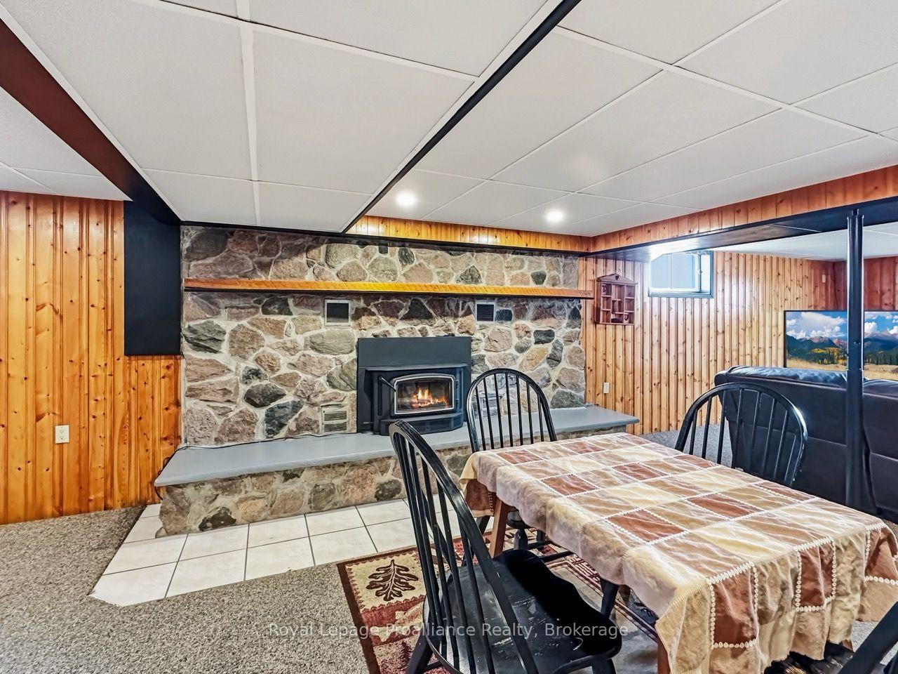 Photo 34 of 305 Valley Road, Prince Edward County, Ameliasburg Ward — HOMEH