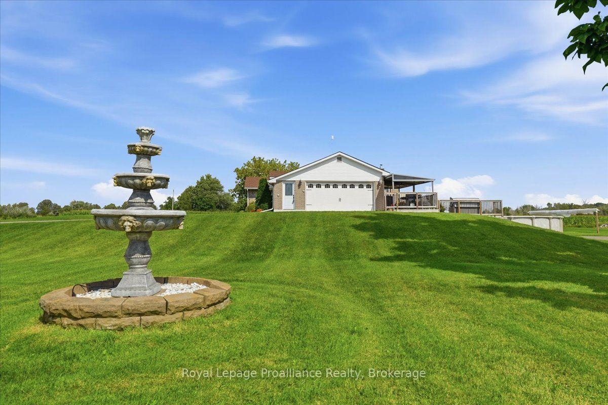 Photo 46 of 305 Valley Road, Prince Edward County, Ameliasburg Ward — HOMEH