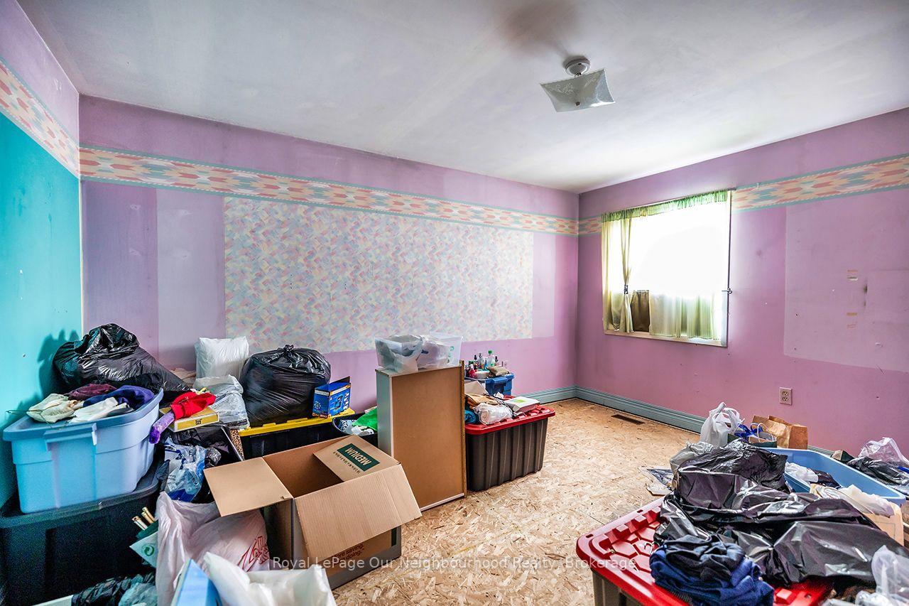 Photo 13 of 24 Coe Drive, Ajax, Central — HOMEH