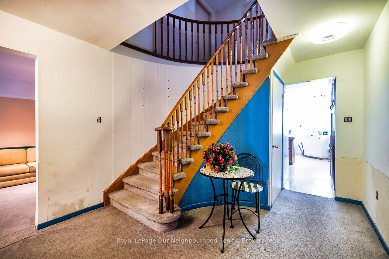 Photo 19 of 24 Coe Drive, Ajax, Central — HOMEH