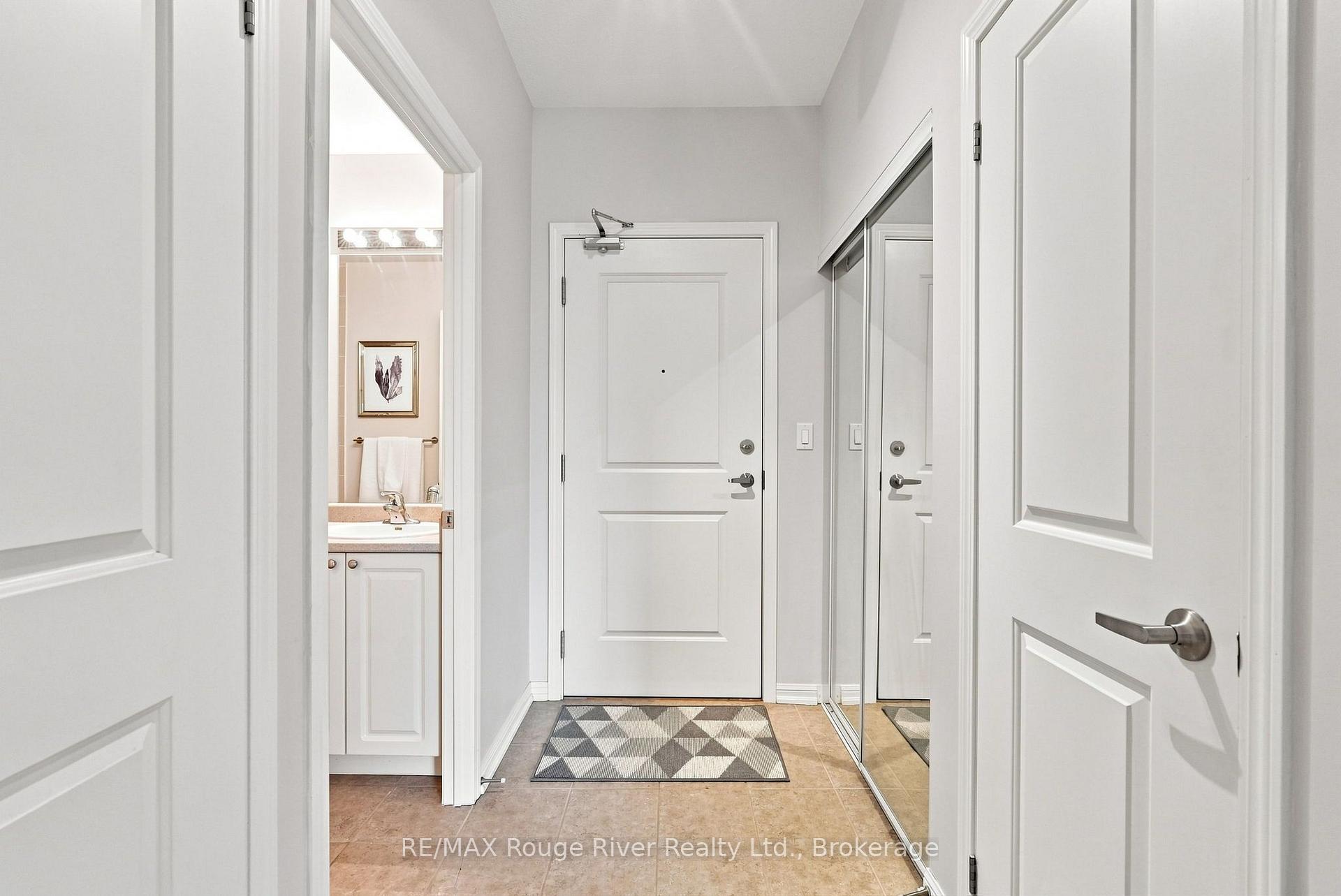Photo 3 of Unit 311, 1 Sidney Lane, Clarington, Bowmanville — HOMEH