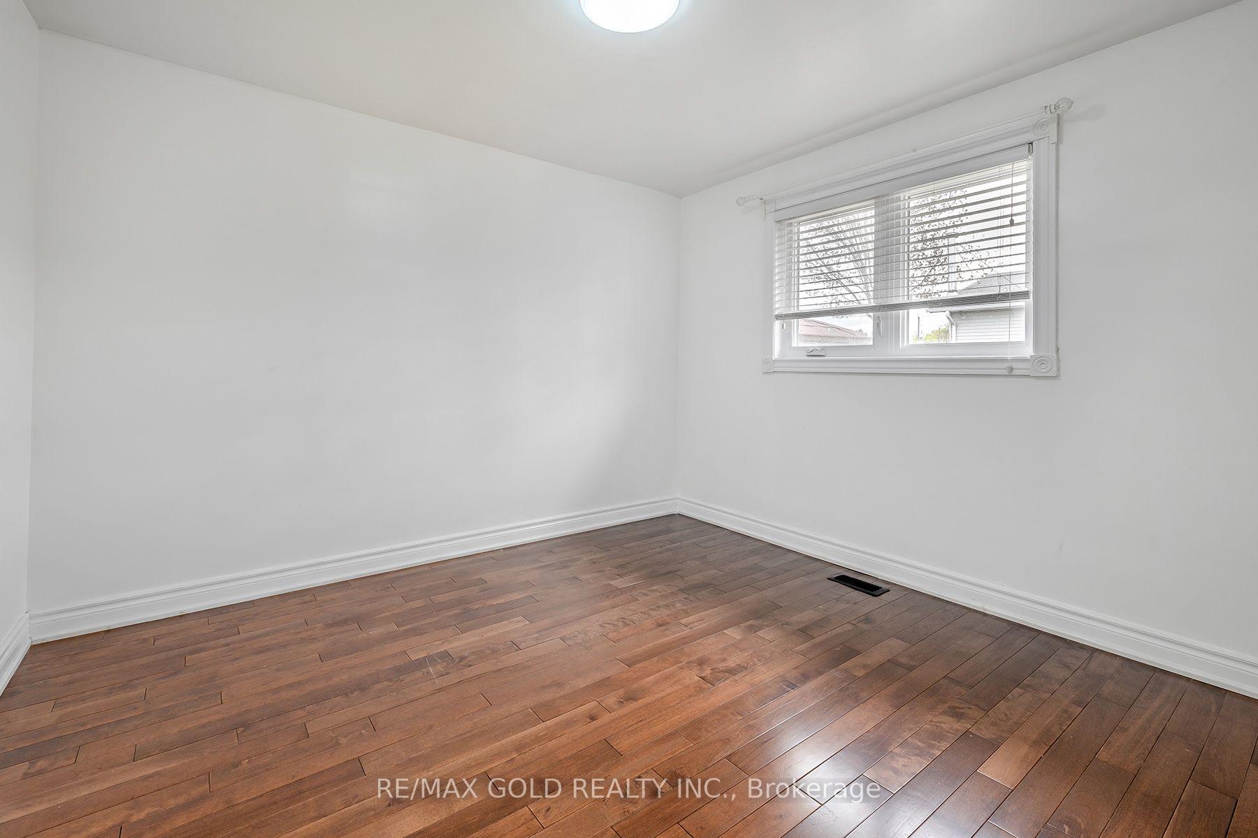 Photo 7 of 3 Willamere Drive, Scarborough, Cliffcrest — HOMEH