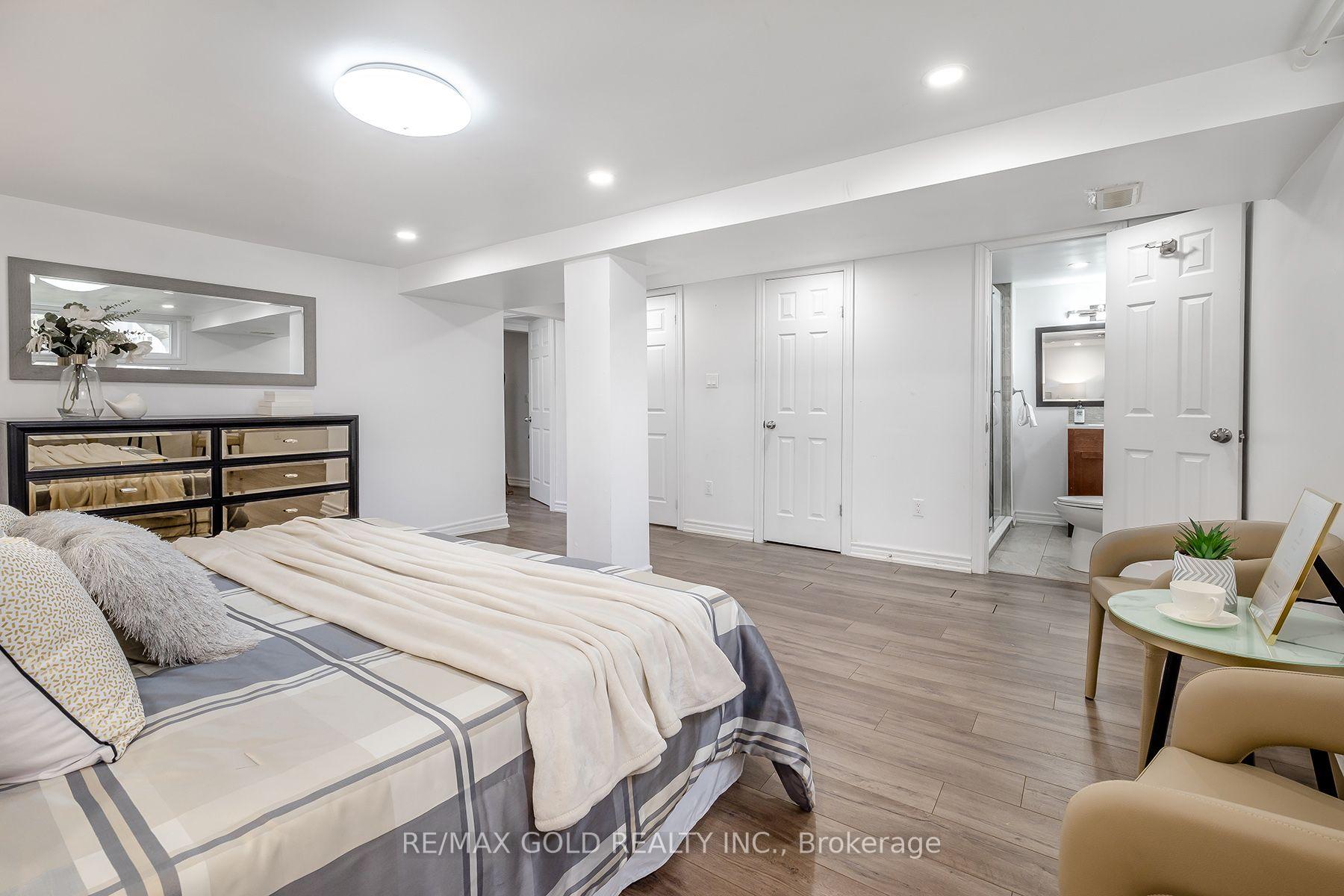 Photo 12 of 3 Willamere Drive, Scarborough, Cliffcrest — HOMEH