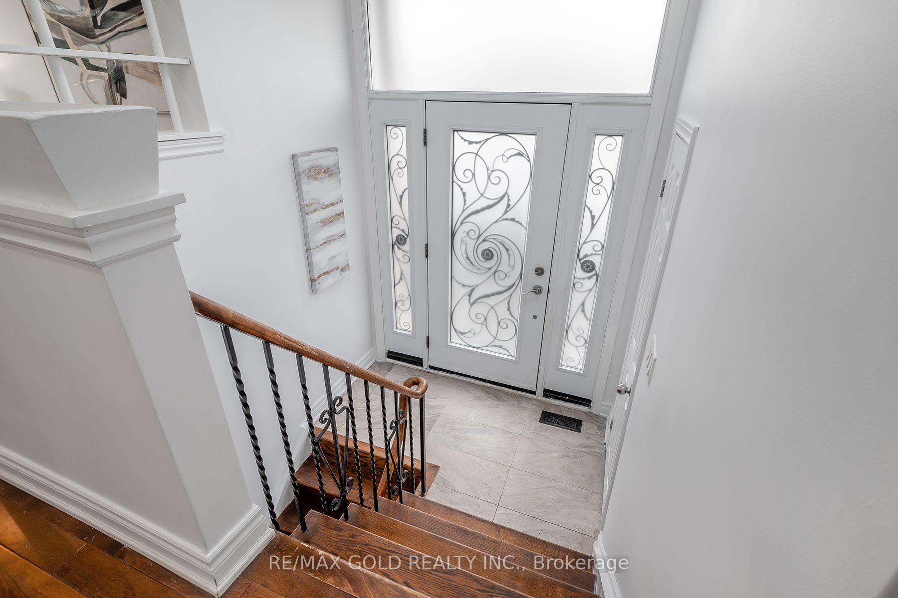 Photo 16 of 3 Willamere Drive, Scarborough, Cliffcrest — HOMEH