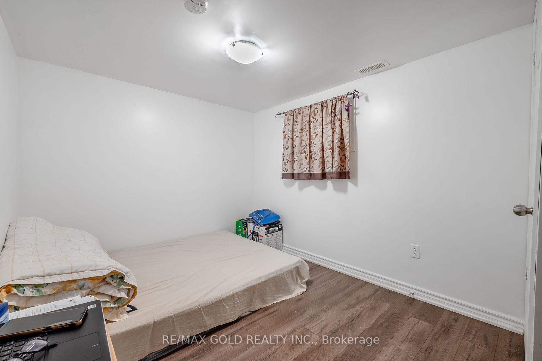 Photo 31 of 3 Willamere Drive, Scarborough, Cliffcrest — HOMEH