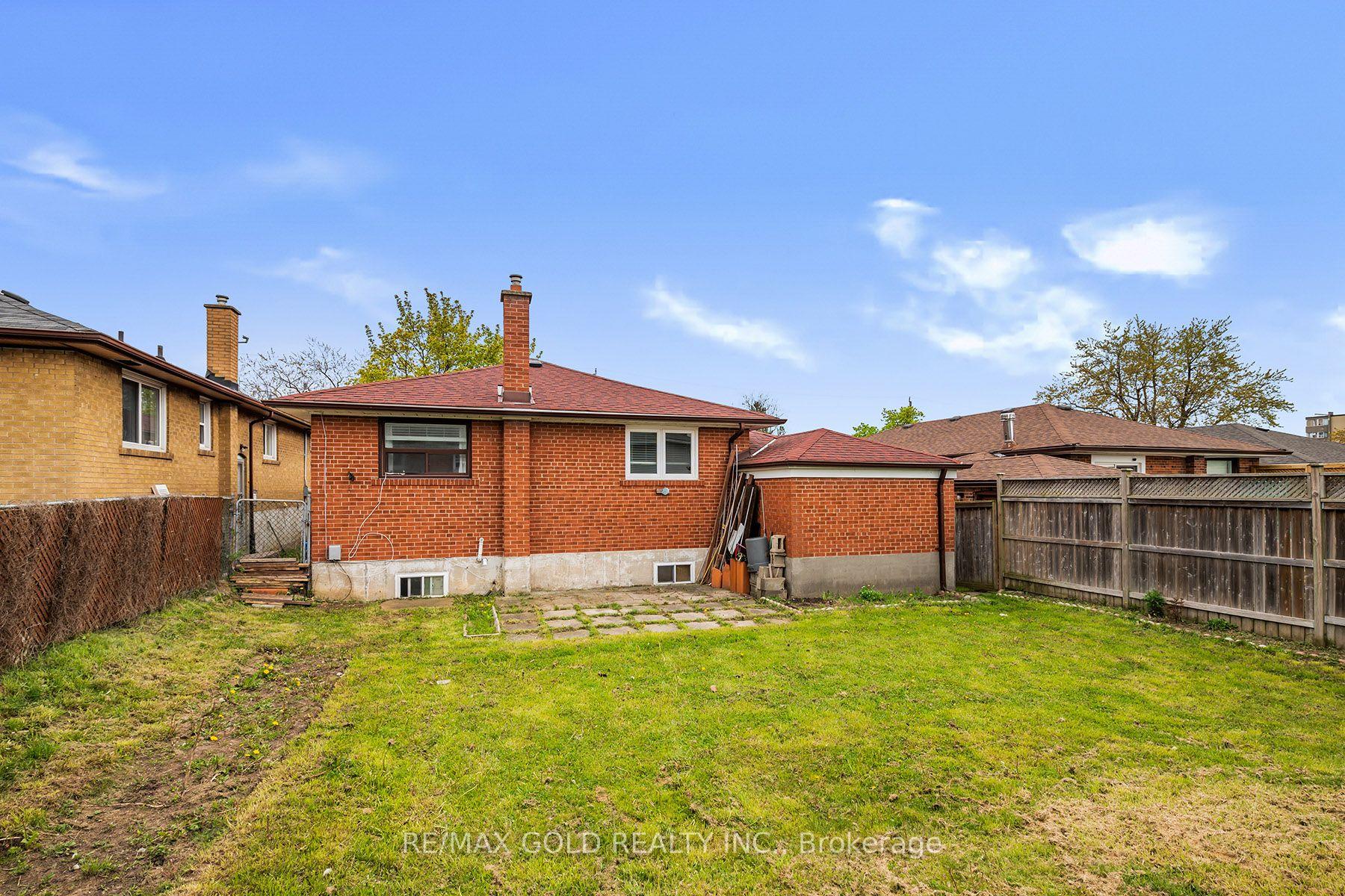 Photo 36 of 3 Willamere Drive, Scarborough, Cliffcrest — HOMEH