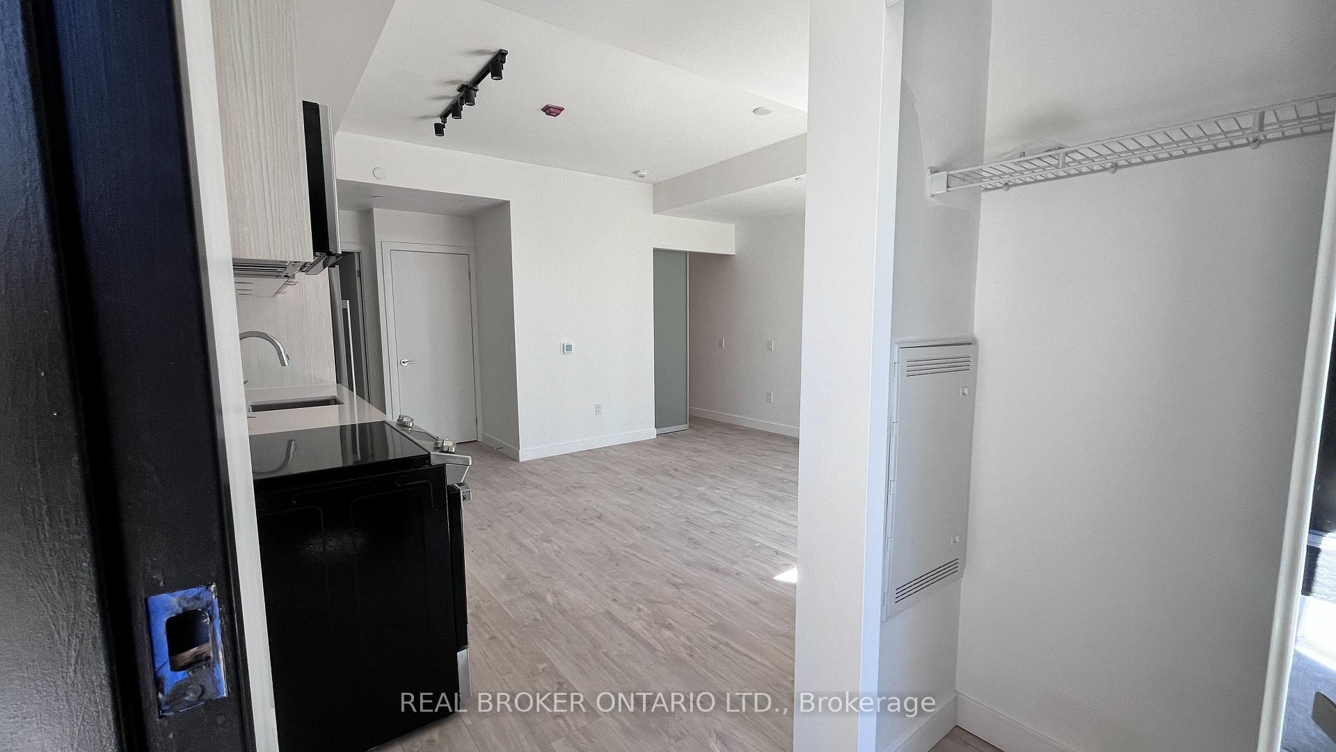 Photo 10 of Unit 11, 170 Clonmore Drive, Scarborough, Birchcliffe-Cliffside — HOMEH