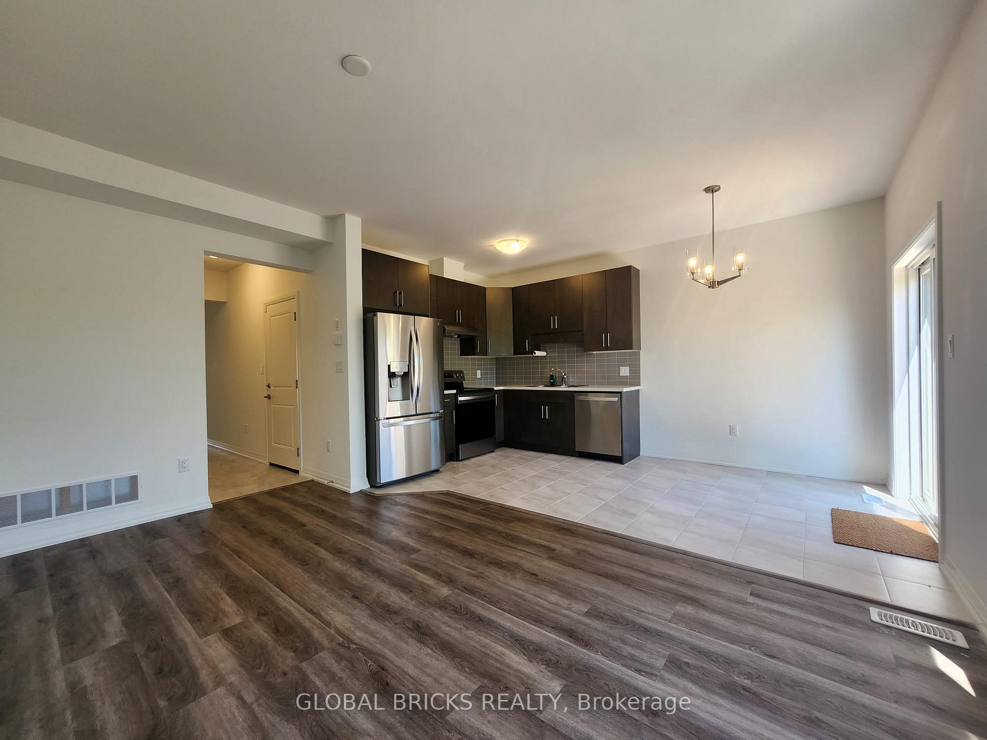 Photo 2 of 96 Willson Drive, Thorold, Hurricane/Merrittville — HOMEH