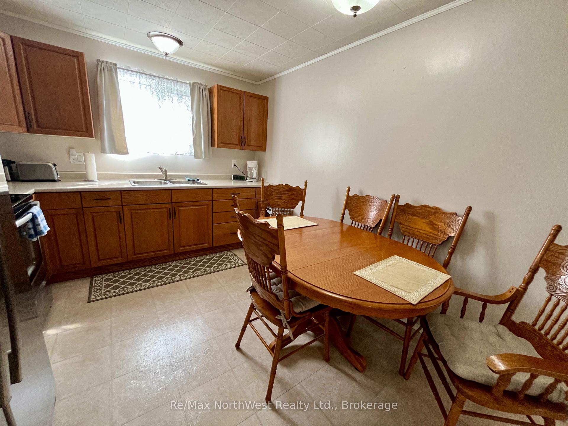 Photo 6 of 10 Spruce Road, Atikokan — HOMEH