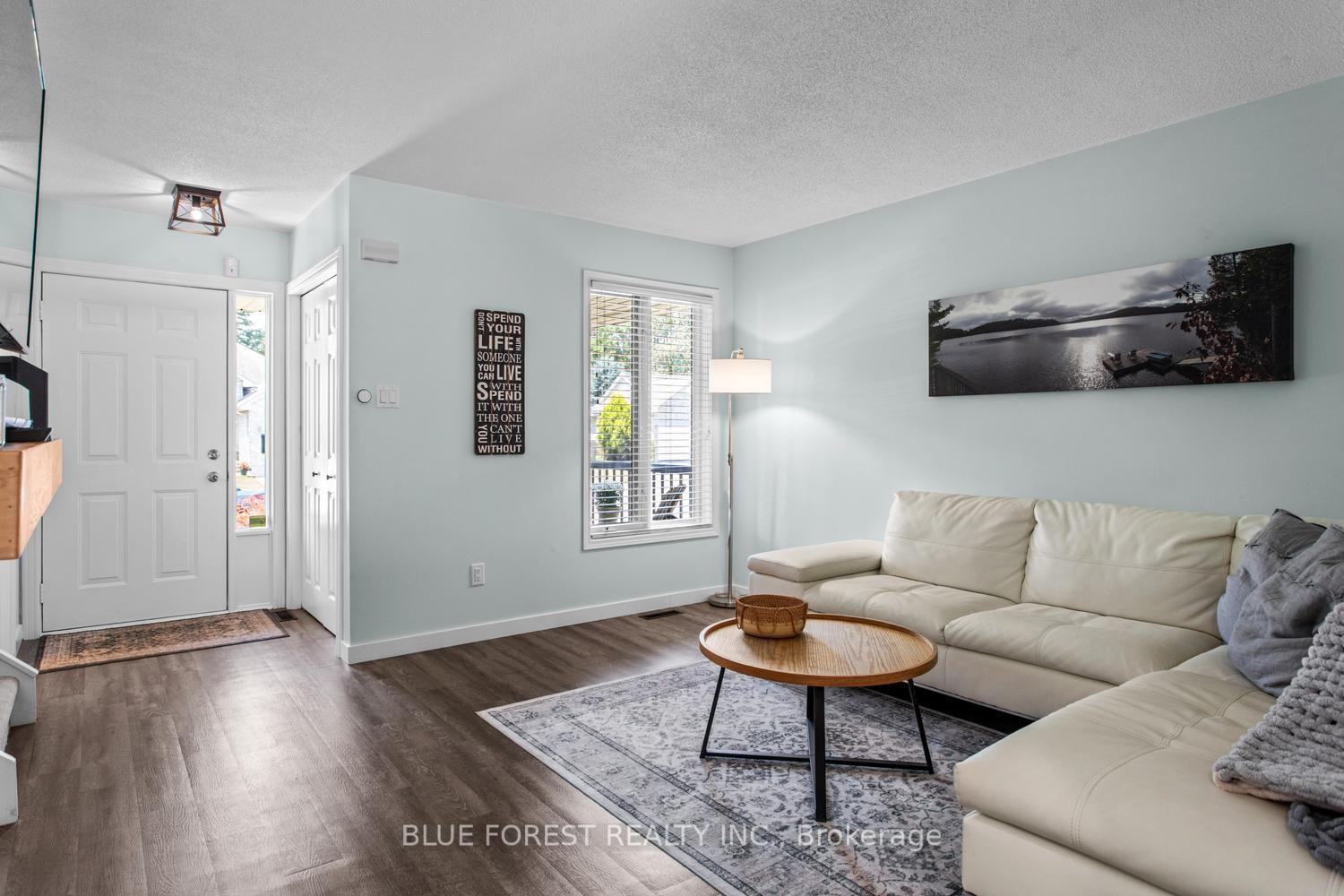 Photo 10 of 51 Hickory Boulevard W, Strathroy-Caradoc, SE — HOMEH