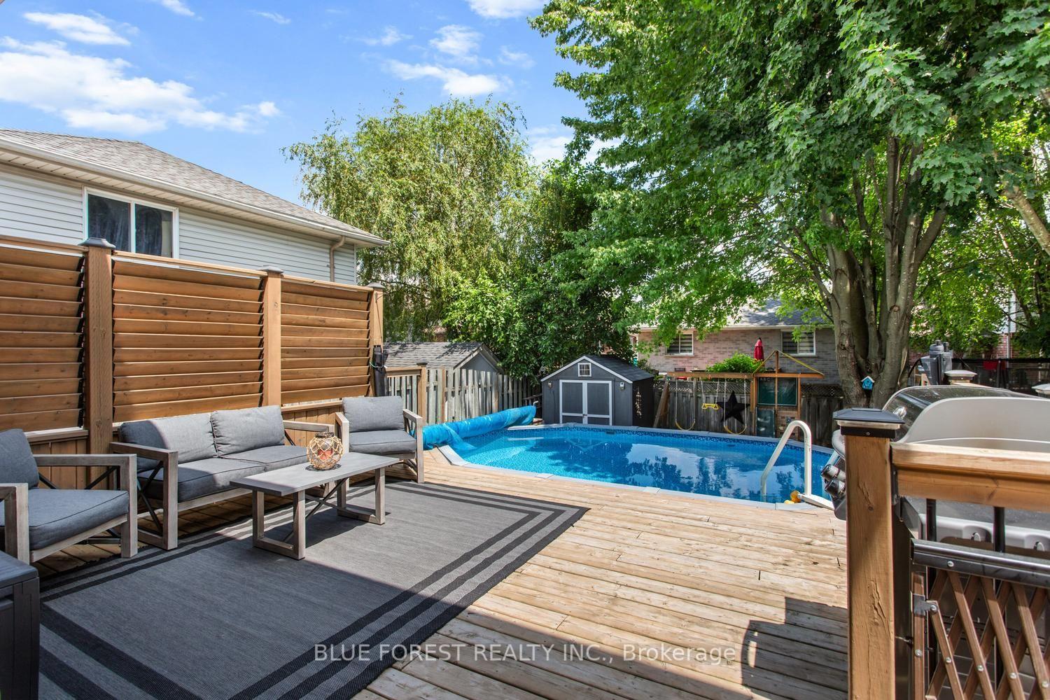 Photo 33 of 51 Hickory Boulevard W, Strathroy-Caradoc, SE — HOMEH