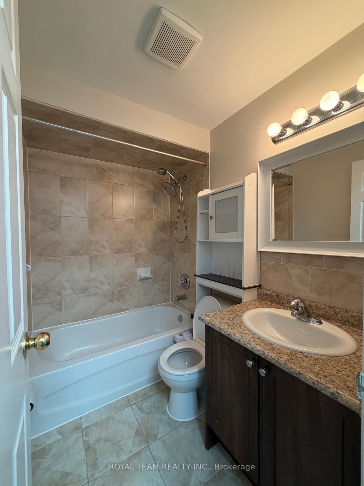 Photo 13 of Unit Upper, 54 Maher Avenue, Toronto, Runnymede-Bloor West Village — HOMEH