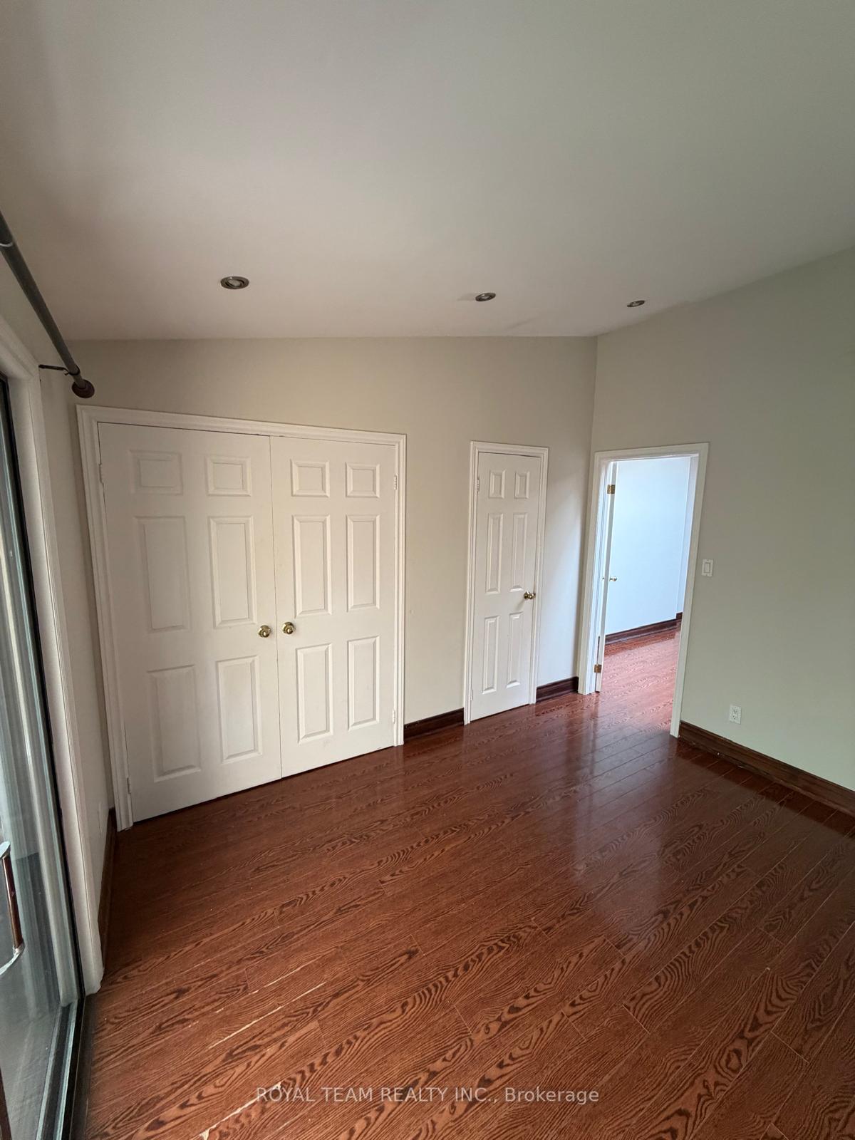 Photo 16 of Unit Upper, 54 Maher Avenue, Toronto, Runnymede-Bloor West Village — HOMEH