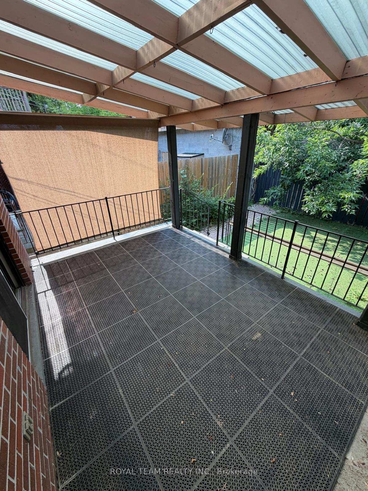 Photo 18 of Unit Upper, 54 Maher Avenue, Toronto, Runnymede-Bloor West Village — HOMEH