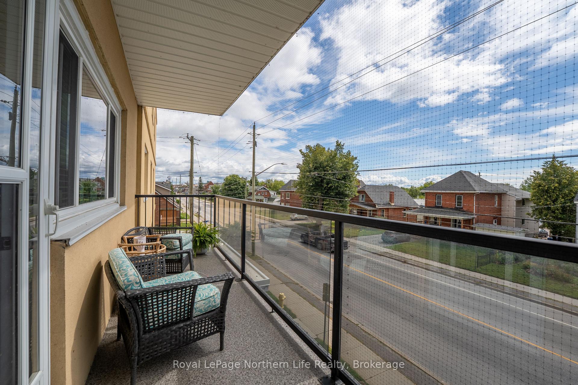 Photo 12 of Unit 202, 810 Main Street W, North Bay, West End — HOMEH