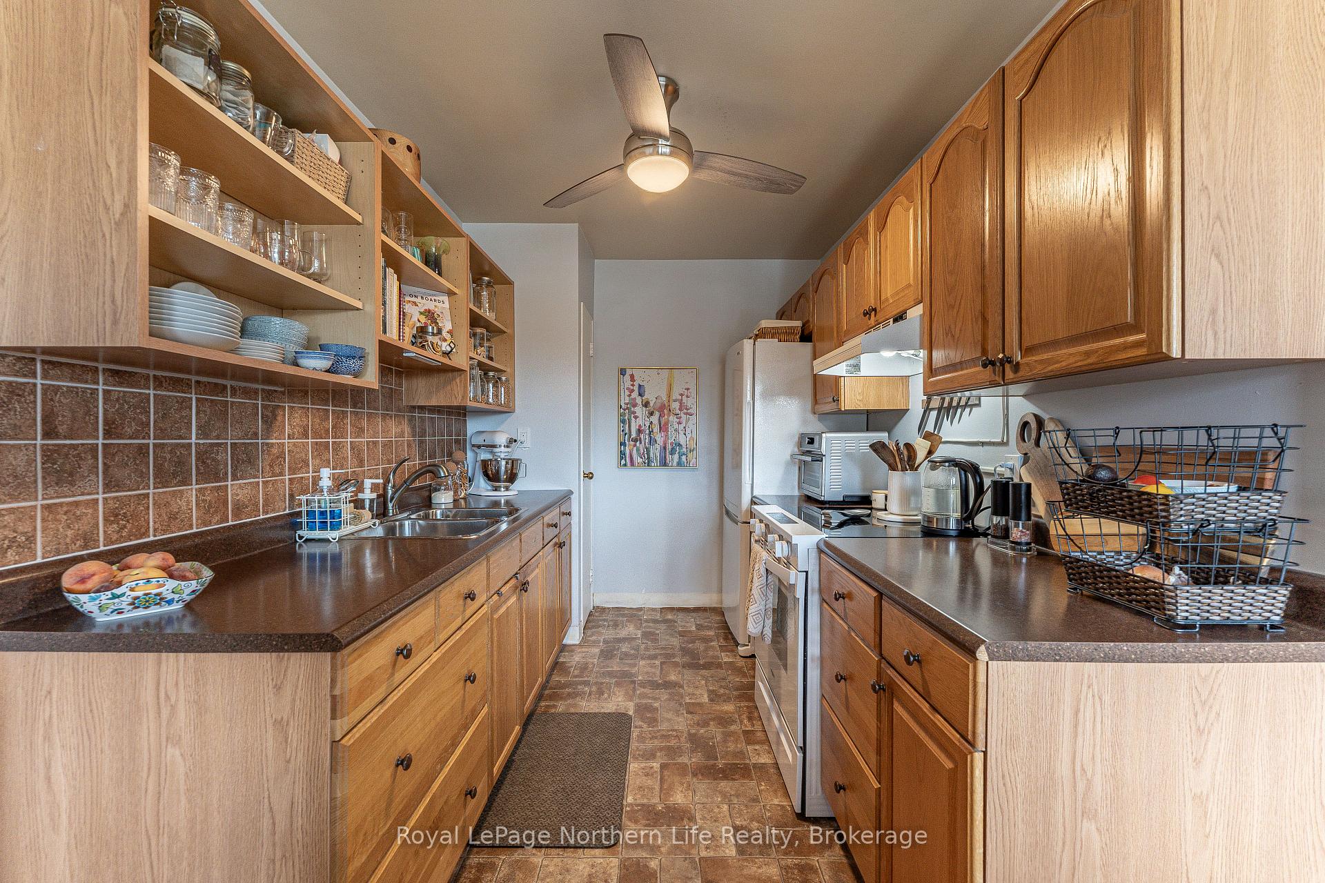 Photo 17 of Unit 202, 810 Main Street W, North Bay, West End — HOMEH
