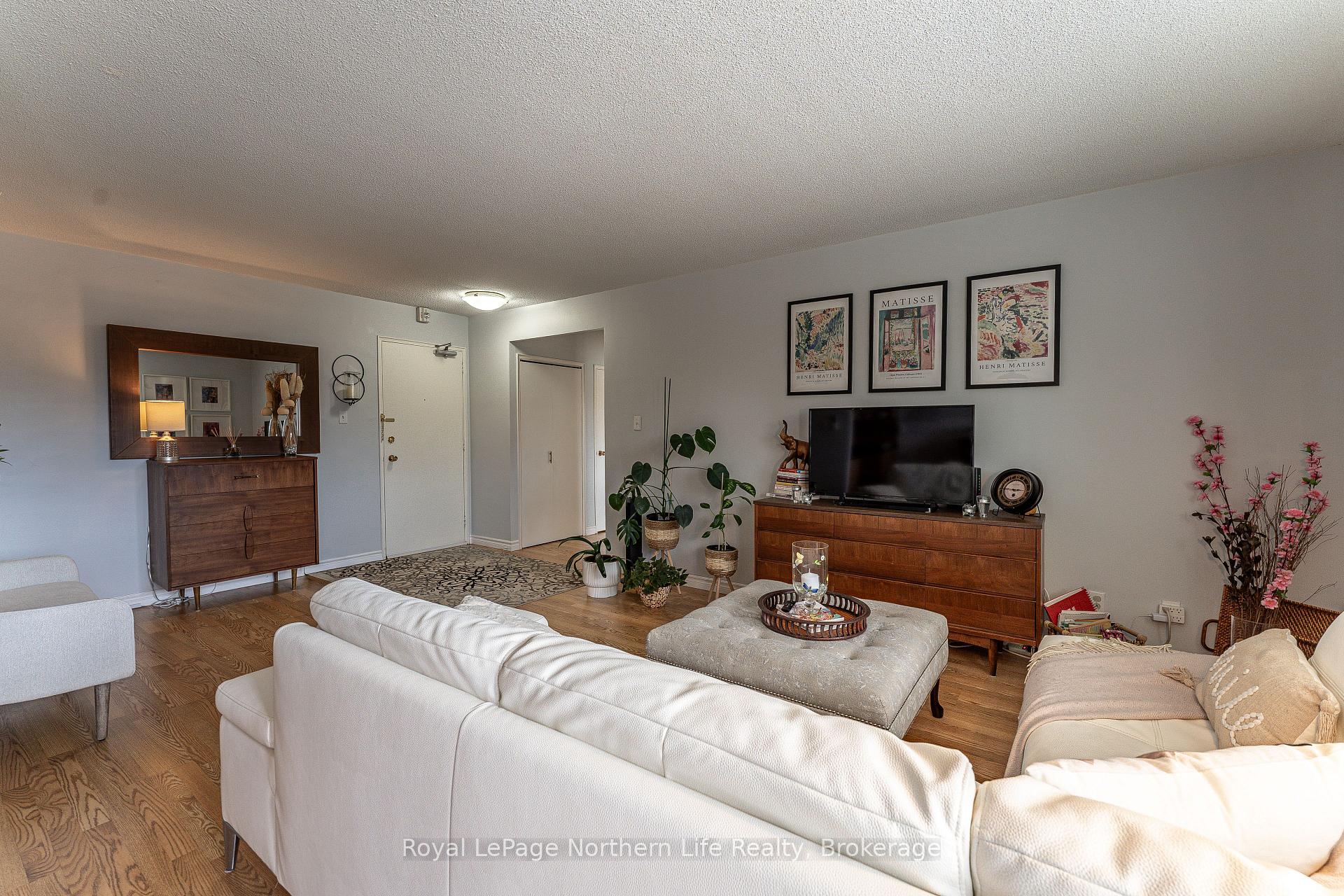 Photo 20 of Unit 202, 810 Main Street W, North Bay, West End — HOMEH